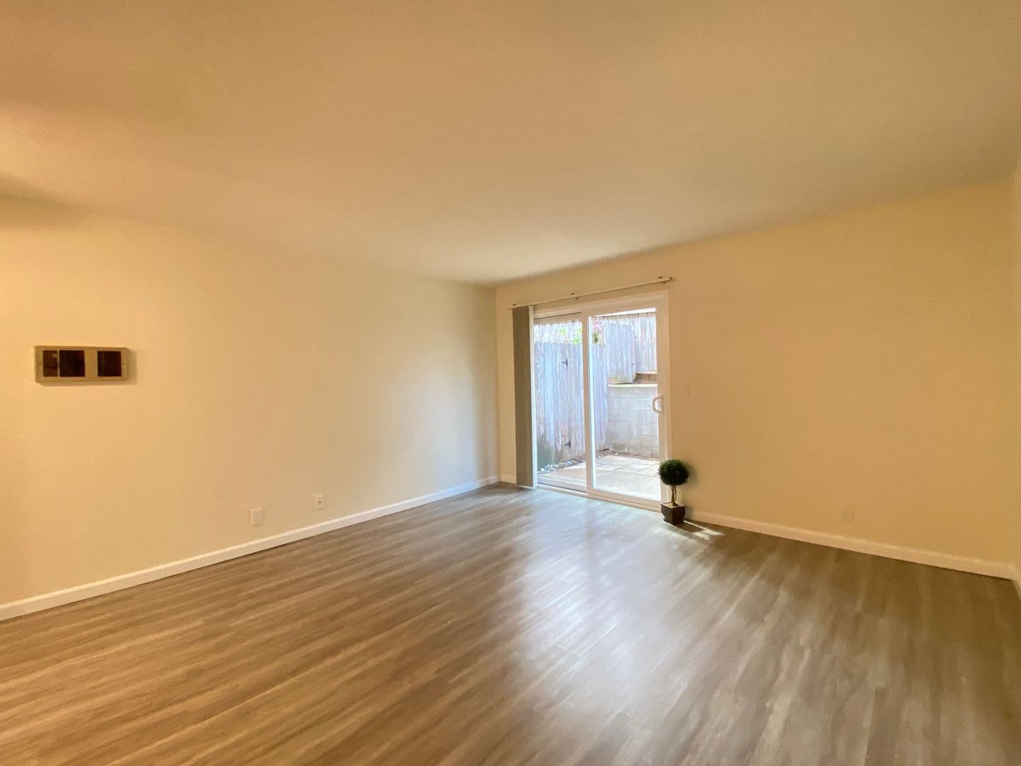 Carlsbad Apartment: 237 - 239 Tamarack Ave.