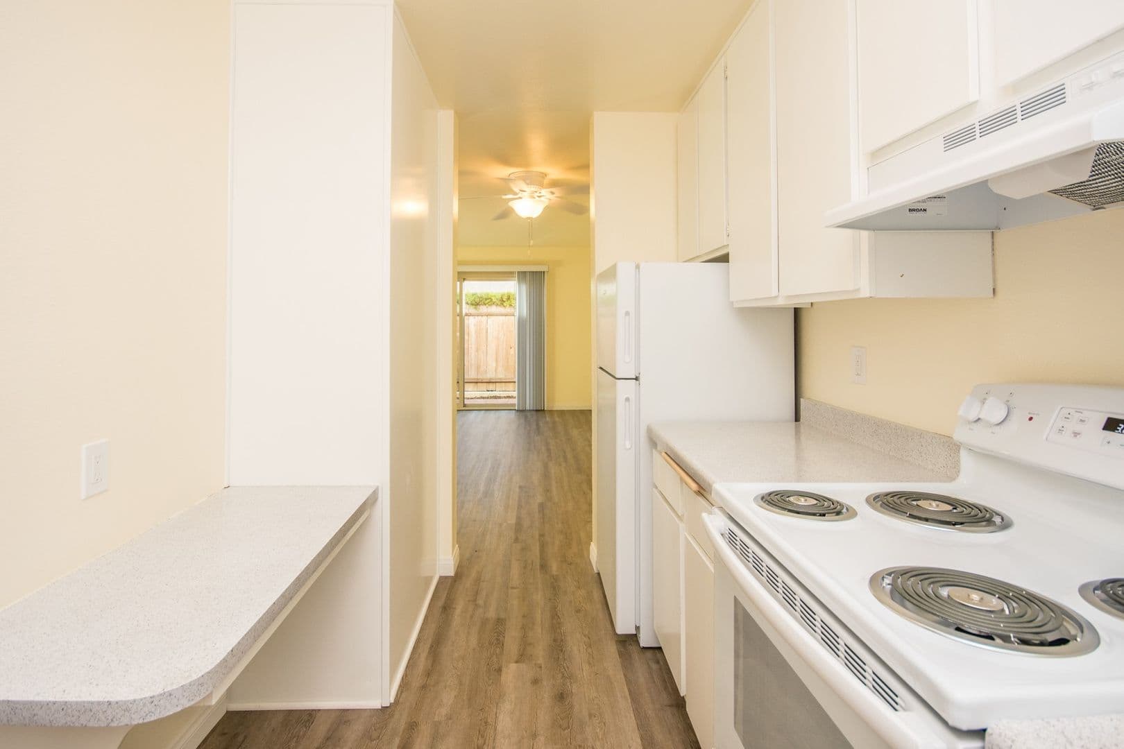 Carlsbad Apartment: 2585 Jefferson Street