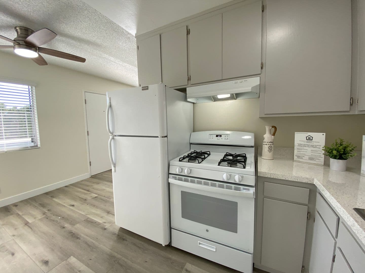 Carlsbad Apartment: 2664 Jefferson St