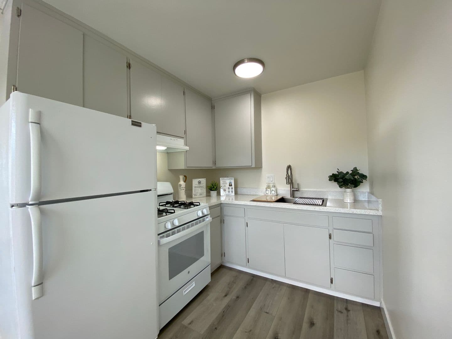 Carlsbad Apartment: 2664 Jefferson St