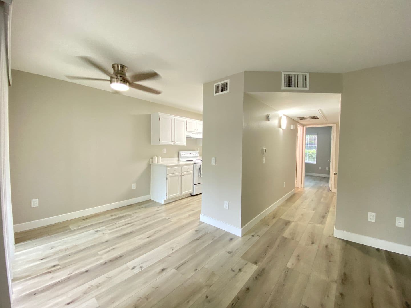 Carlsbad Apartment: 5410 - 5430 Sunny Creek Rd