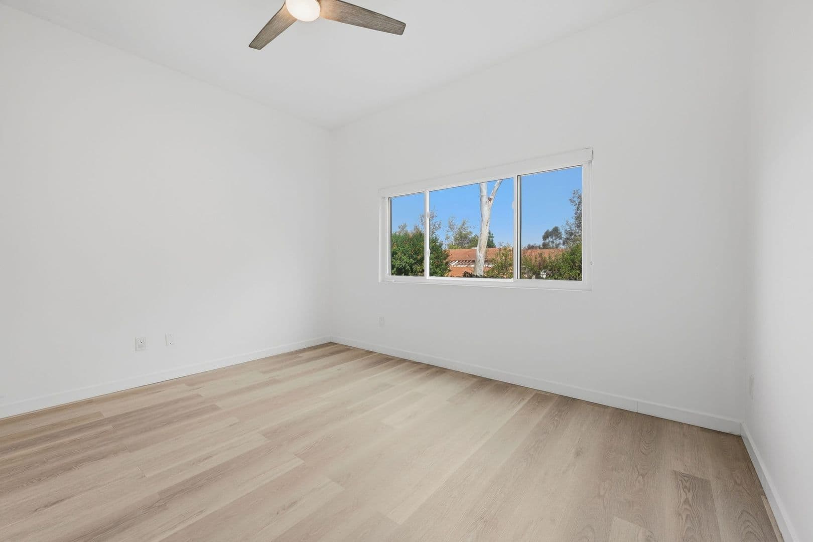 Carlsbad House: 2872 Andover Ave