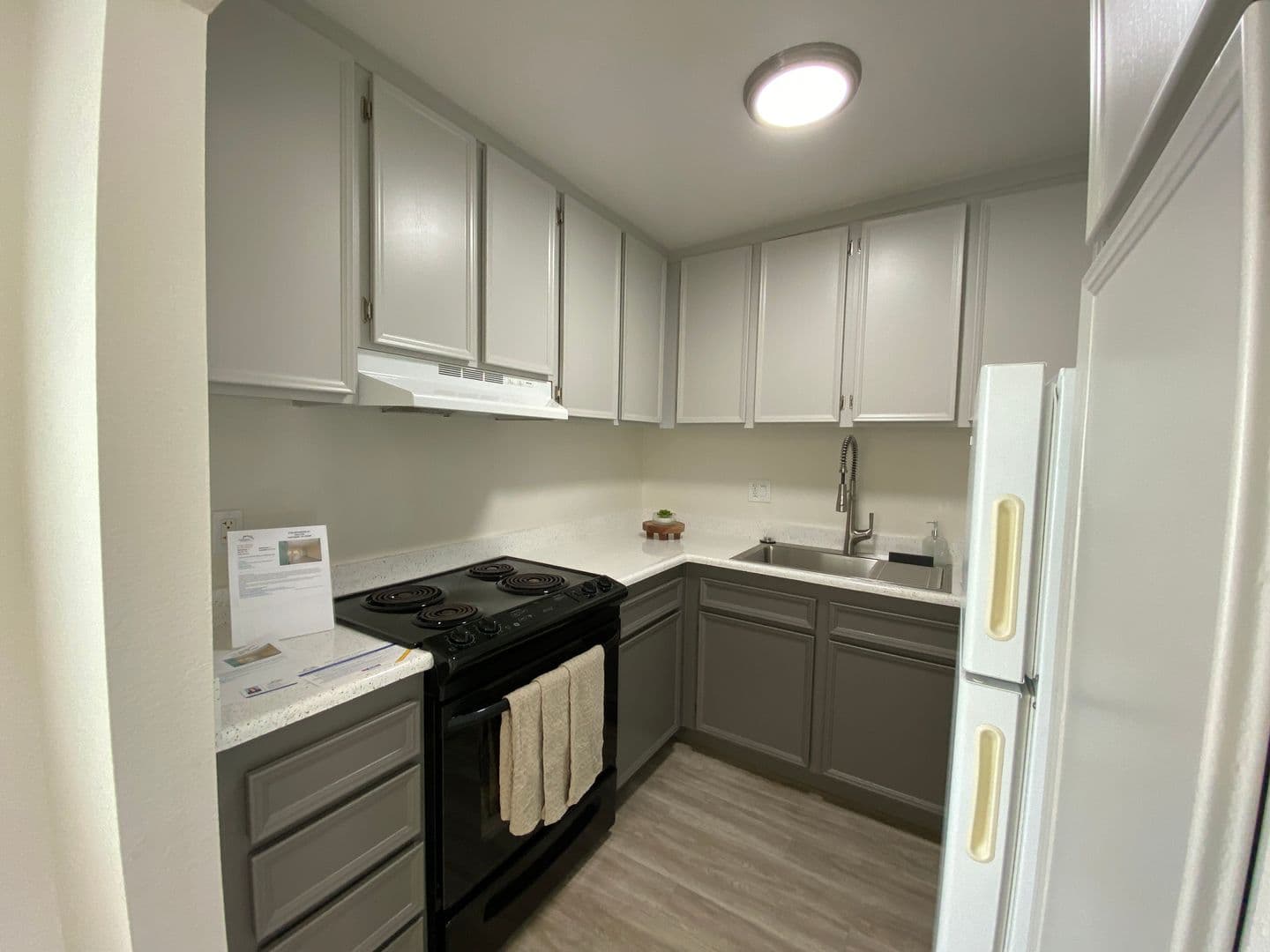 Carlsbad Apartment: 2730 Jefferson St.