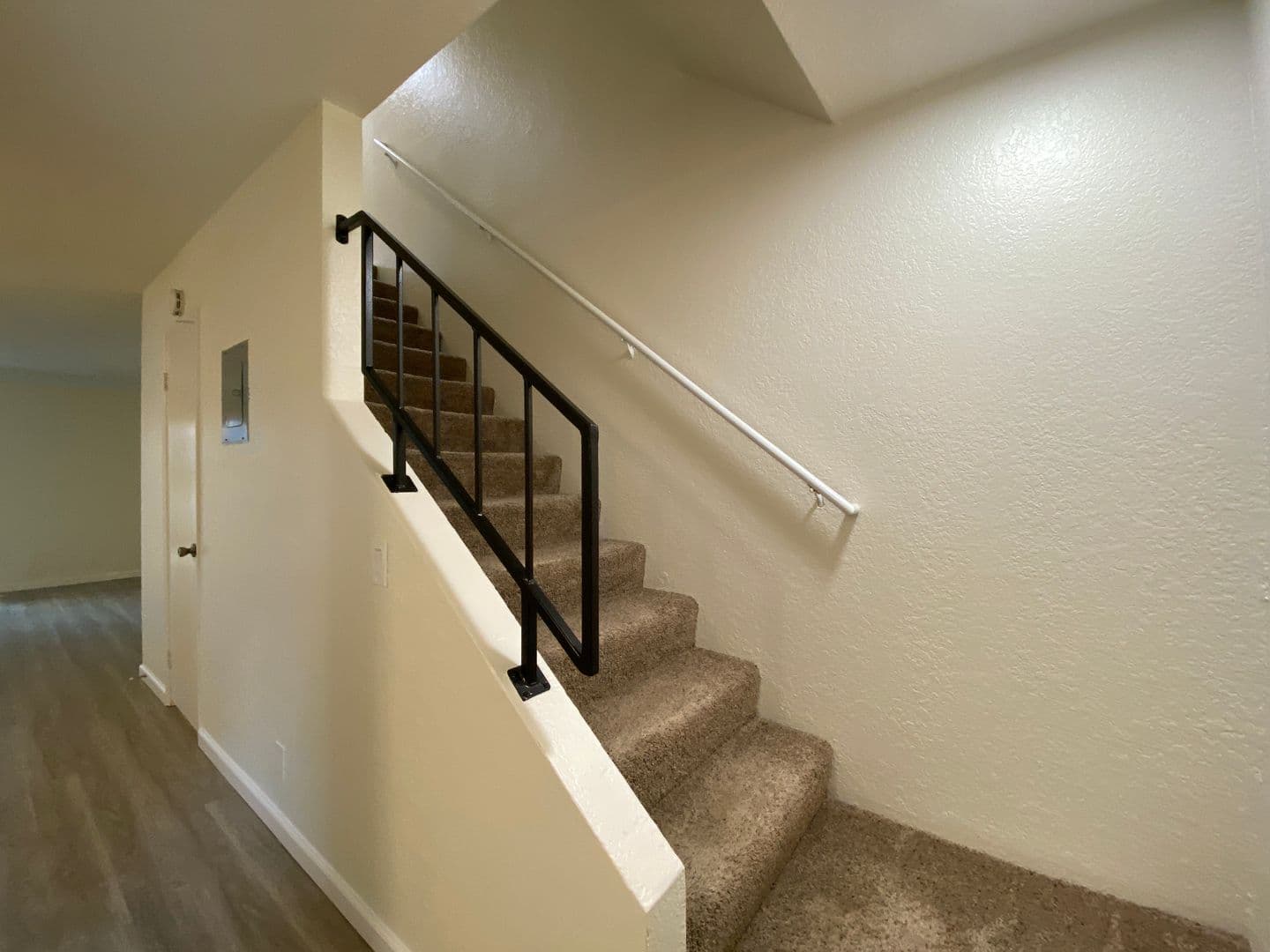 Carlsbad Apartment: 237 - 239 Tamarack Ave.