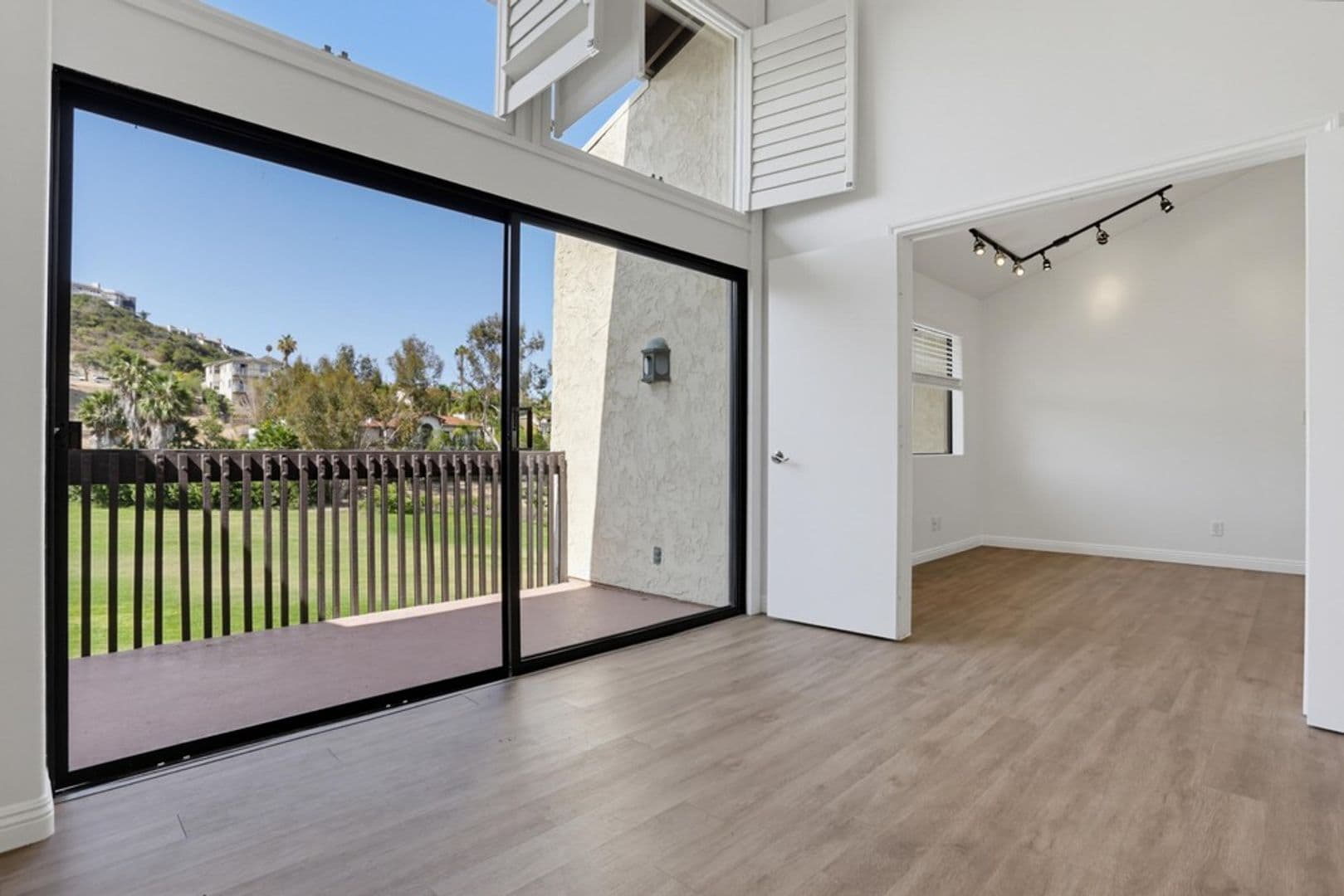 Carlsbad House: 2505 Navarra Dr Unit 321