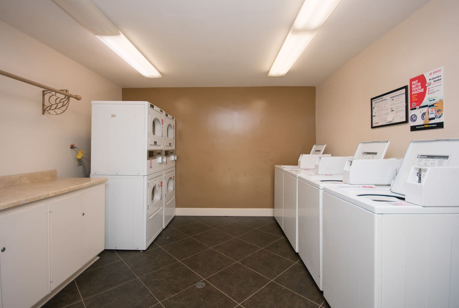 Carlsbad Apartment: 2585 Jefferson Street