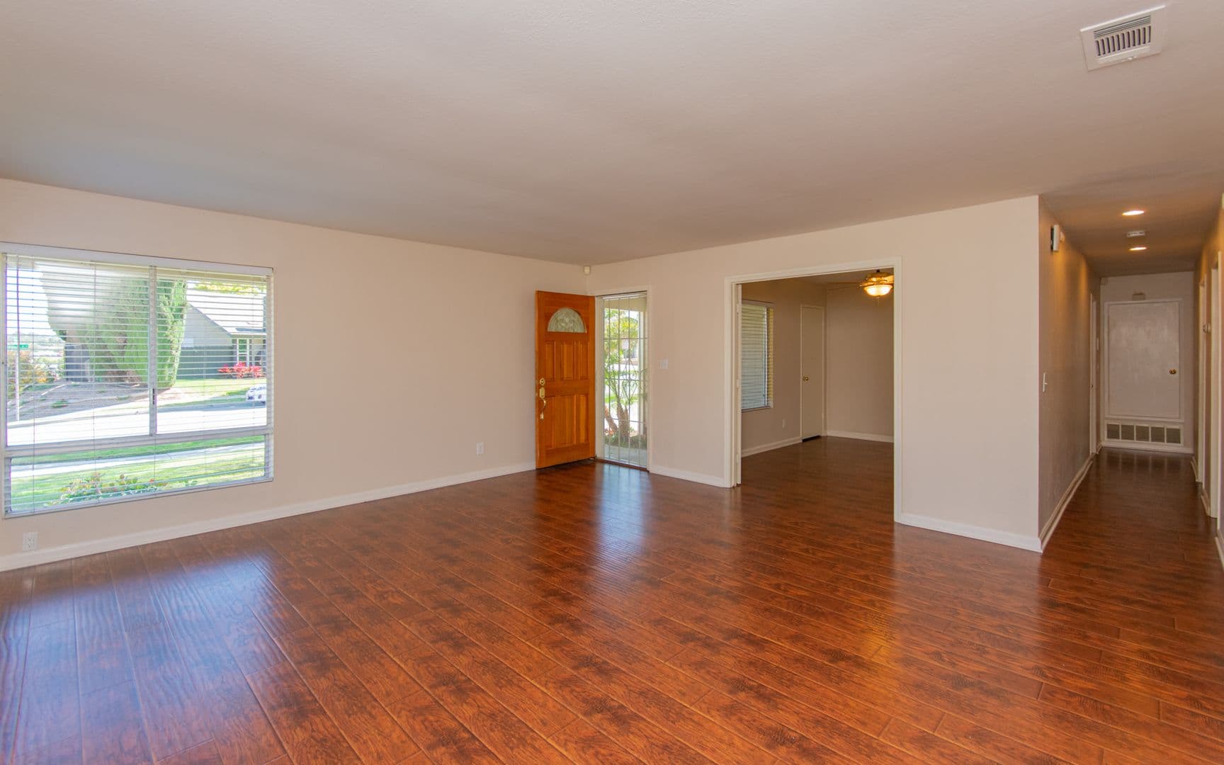 Oceanside House: 4121 Bryan Street