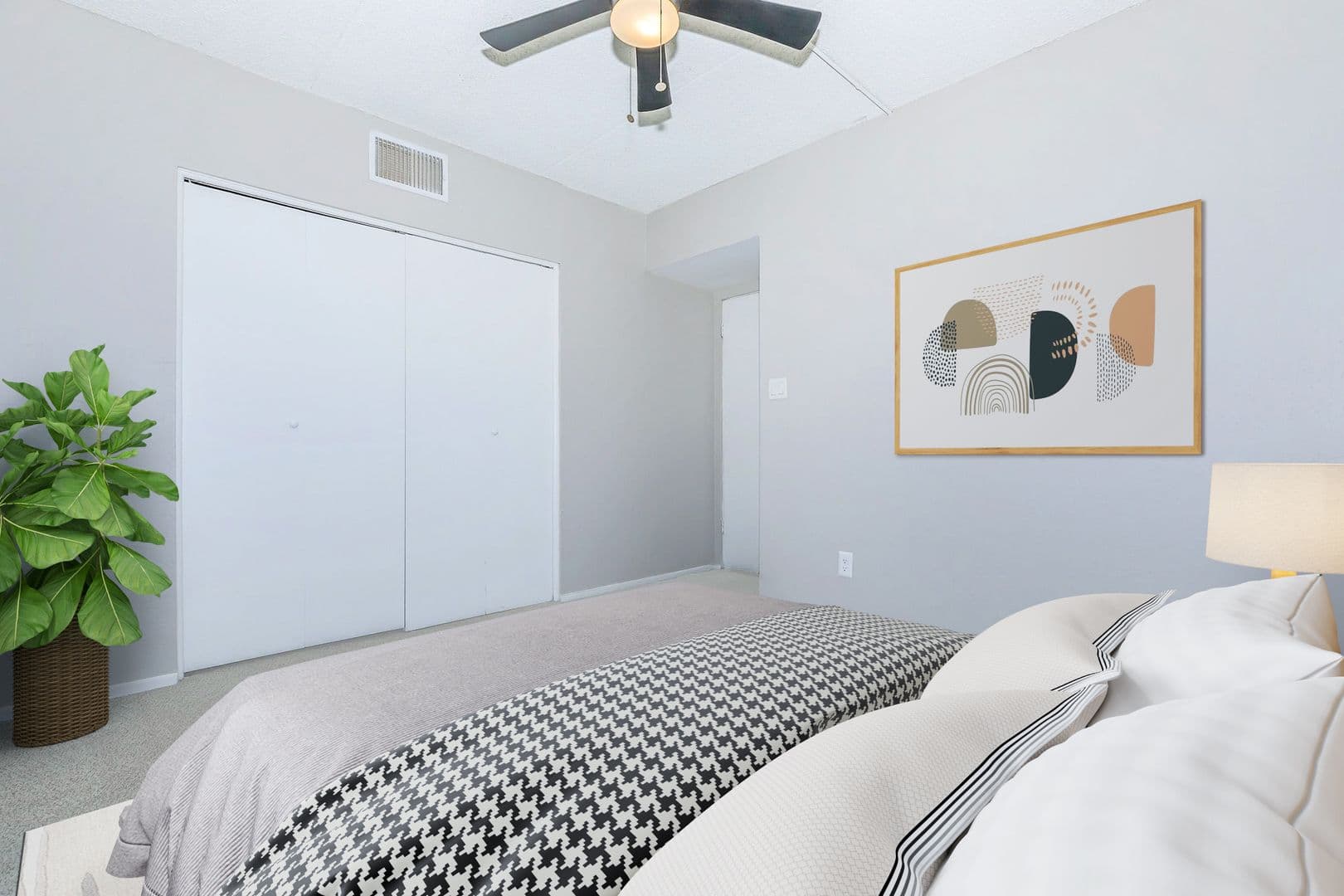 Phoenix Apartment: 4127 E Indian School Rd
