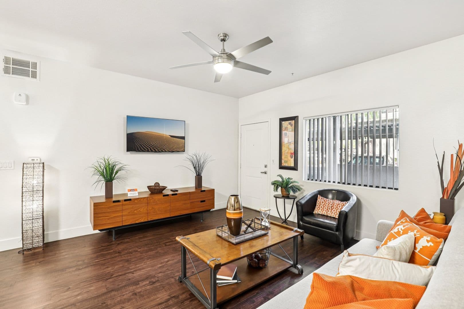 Las Vegas Apartment: 7017 S Buffalo Dr.