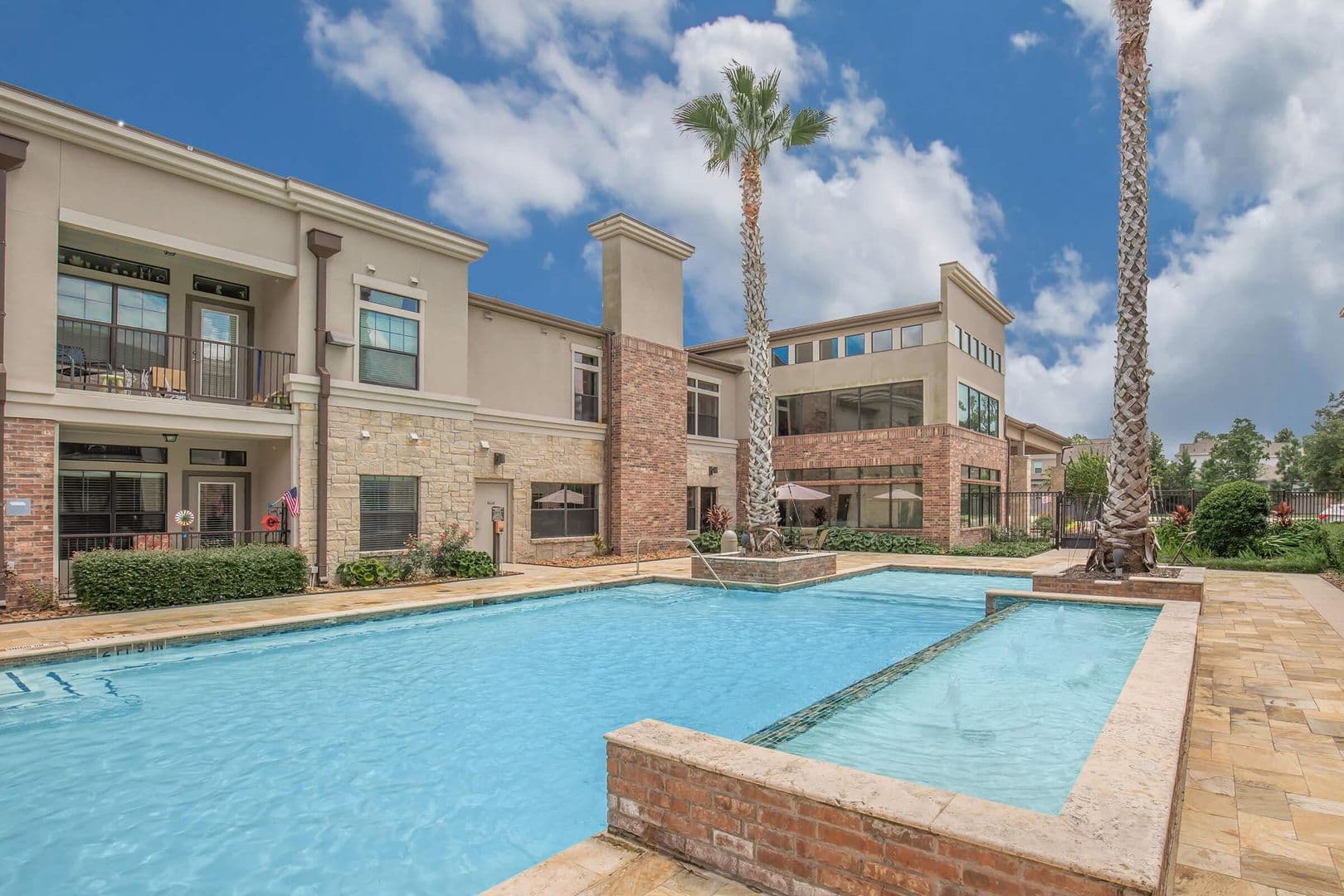 Shenandoah Apartment: 1018 Wellman Road