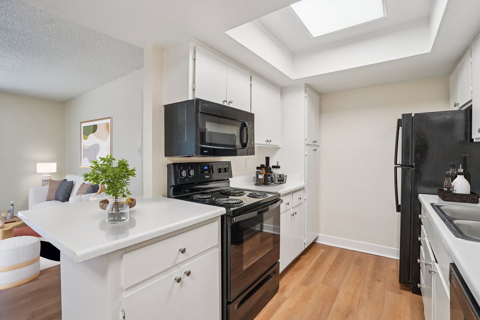 Gilbert Apartment: 1101 N Gilbert Rd