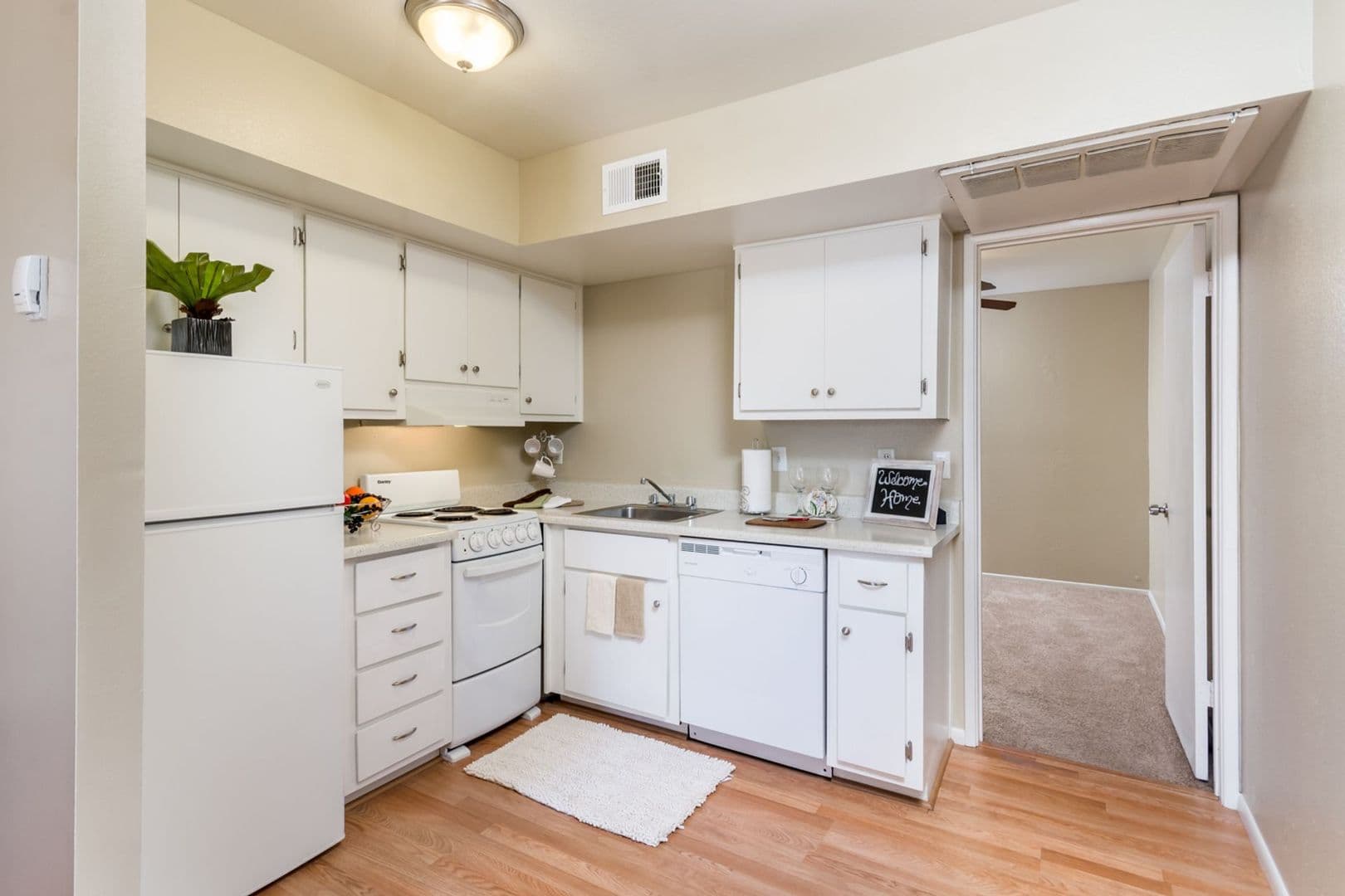 Phoenix Apartment: 4422 N 36th St.