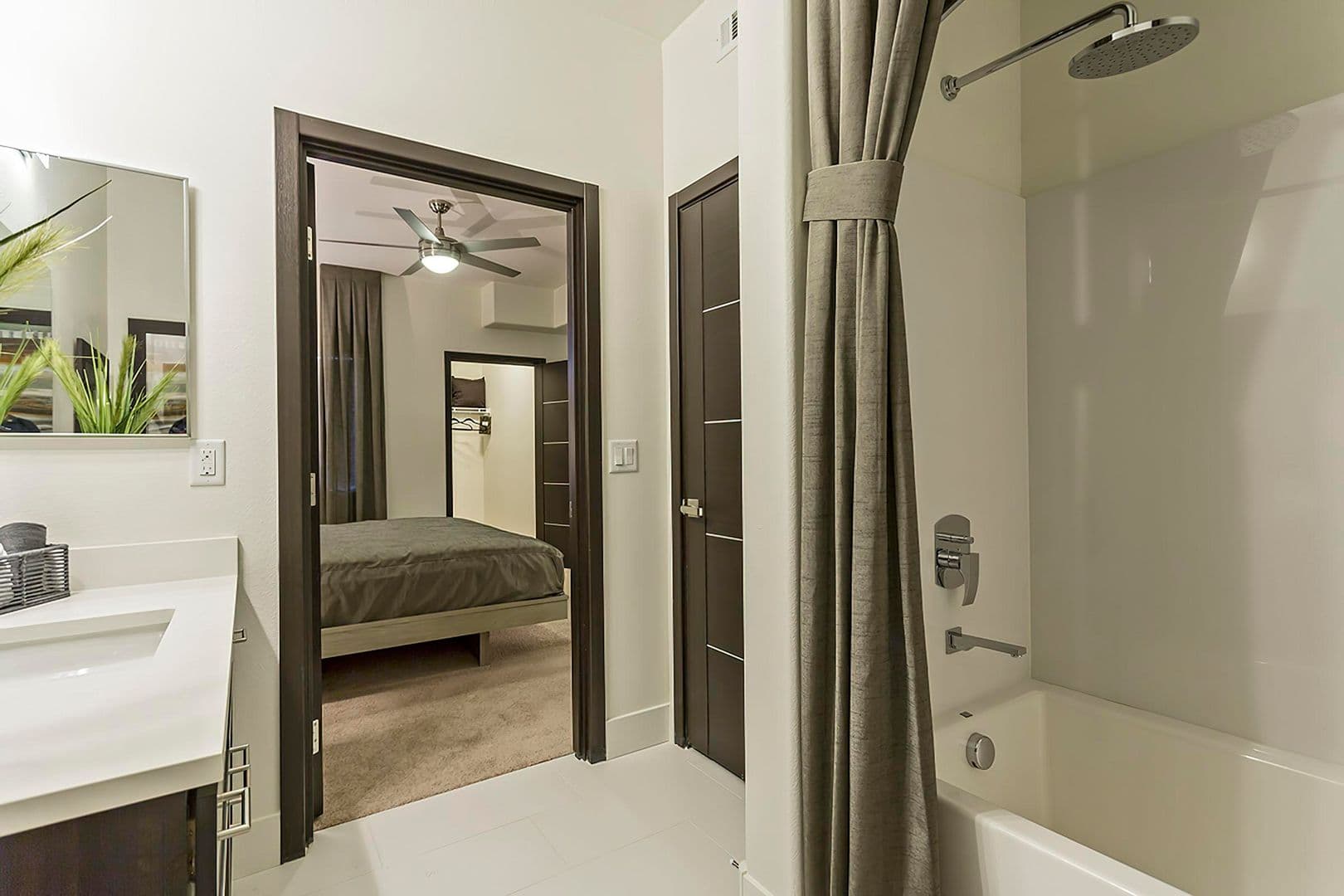 Las Vegas Apartment: 7017 S Buffalo Dr.