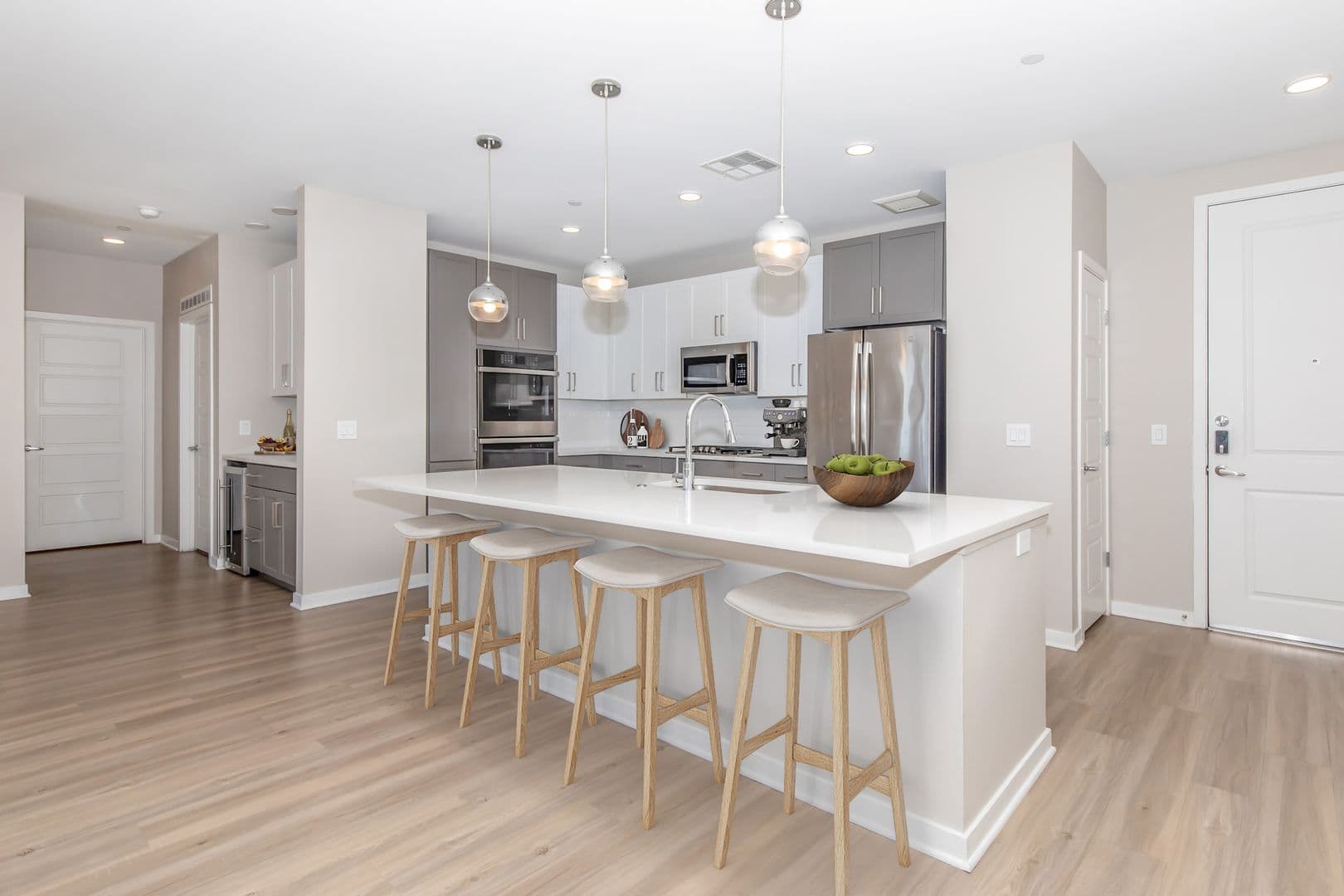 Phoenix Apartment: 777 E Stella Ln.