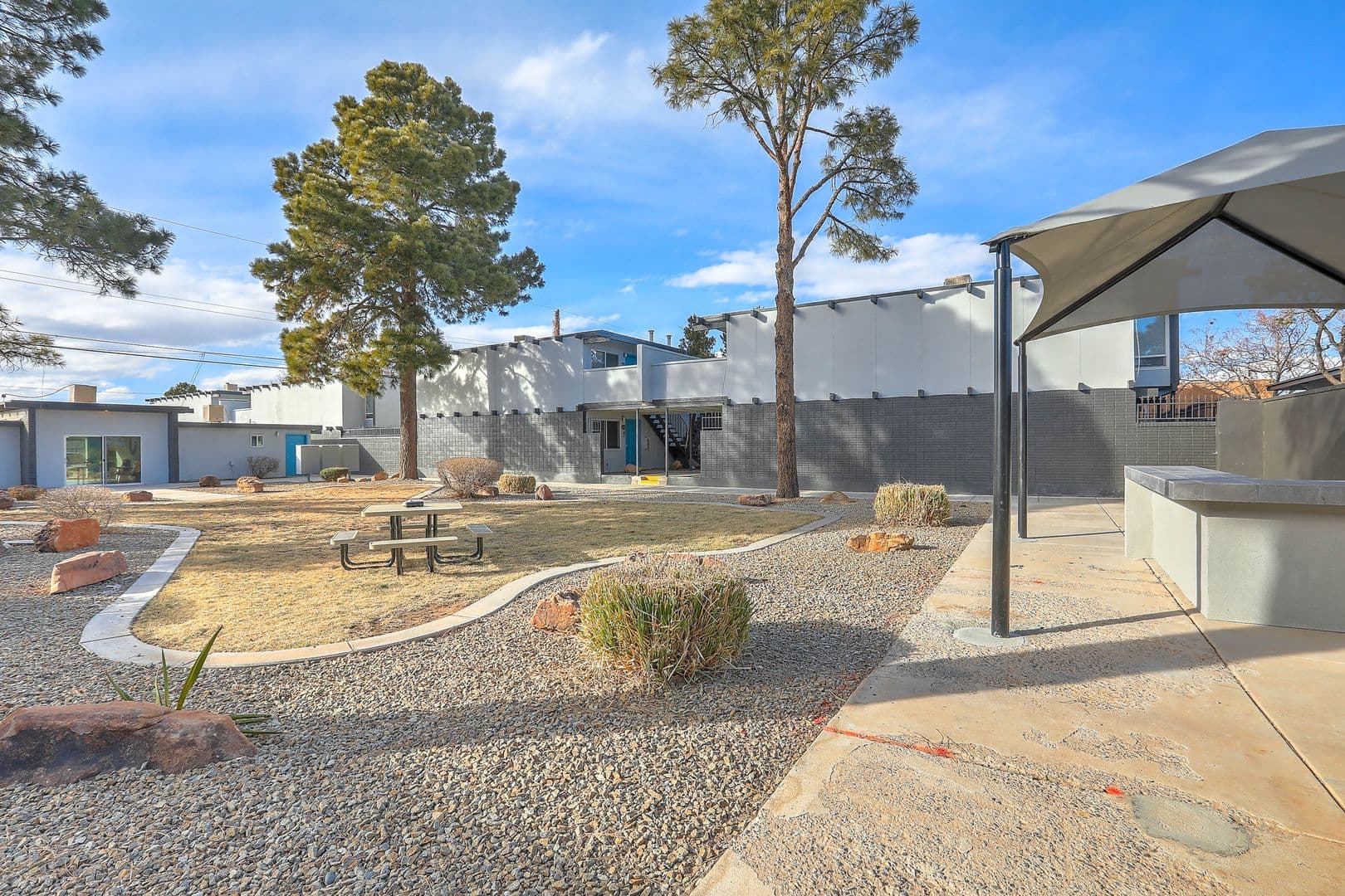 Albuquerque Apartment: 1020 Valencia Drive SE