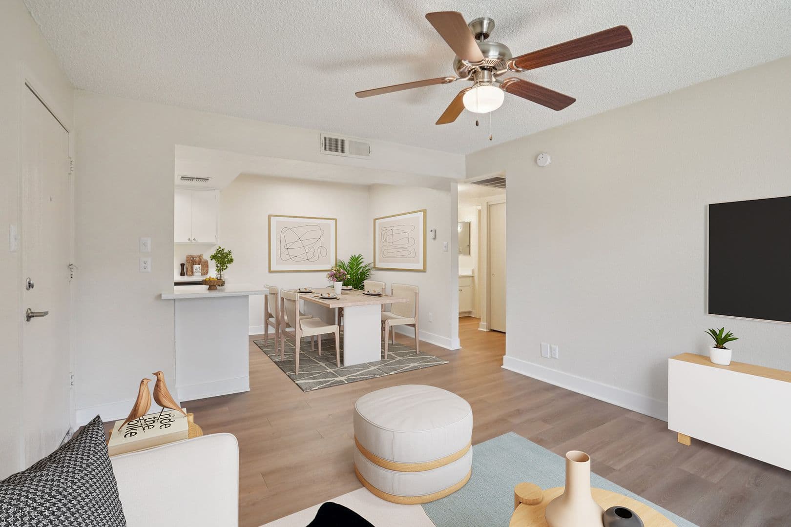 Gilbert Apartment: 1101 N Gilbert Rd