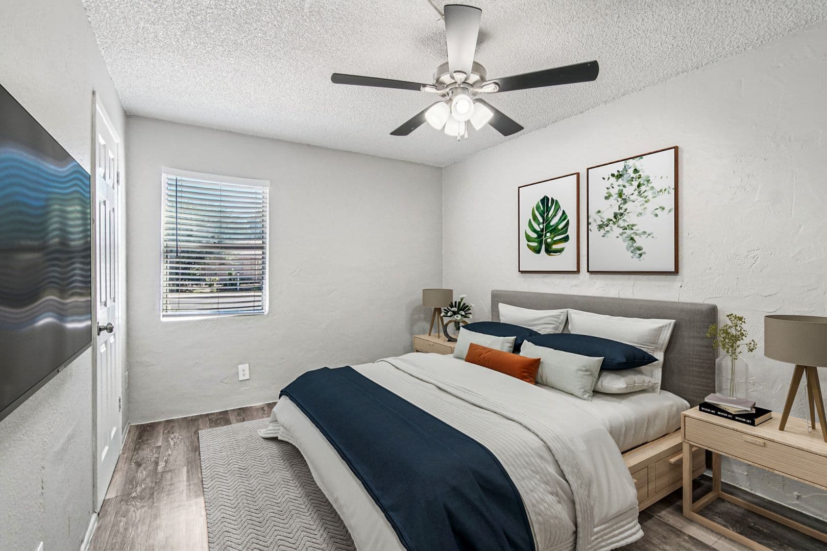 Phoenix Apartment: 2735 E. Thomas Rd.