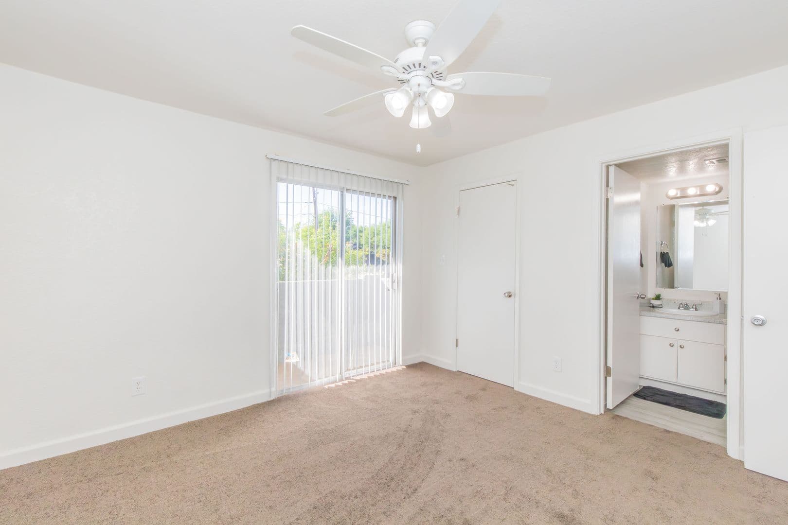 Tempe Apartment: 1876 - 1896 E. Hayden Ln. North