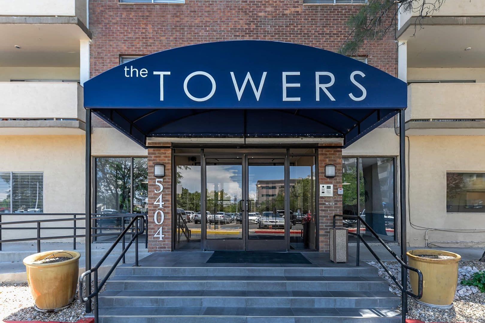 Albuquerque Apartment: 5404 Montgomery Blvd NE