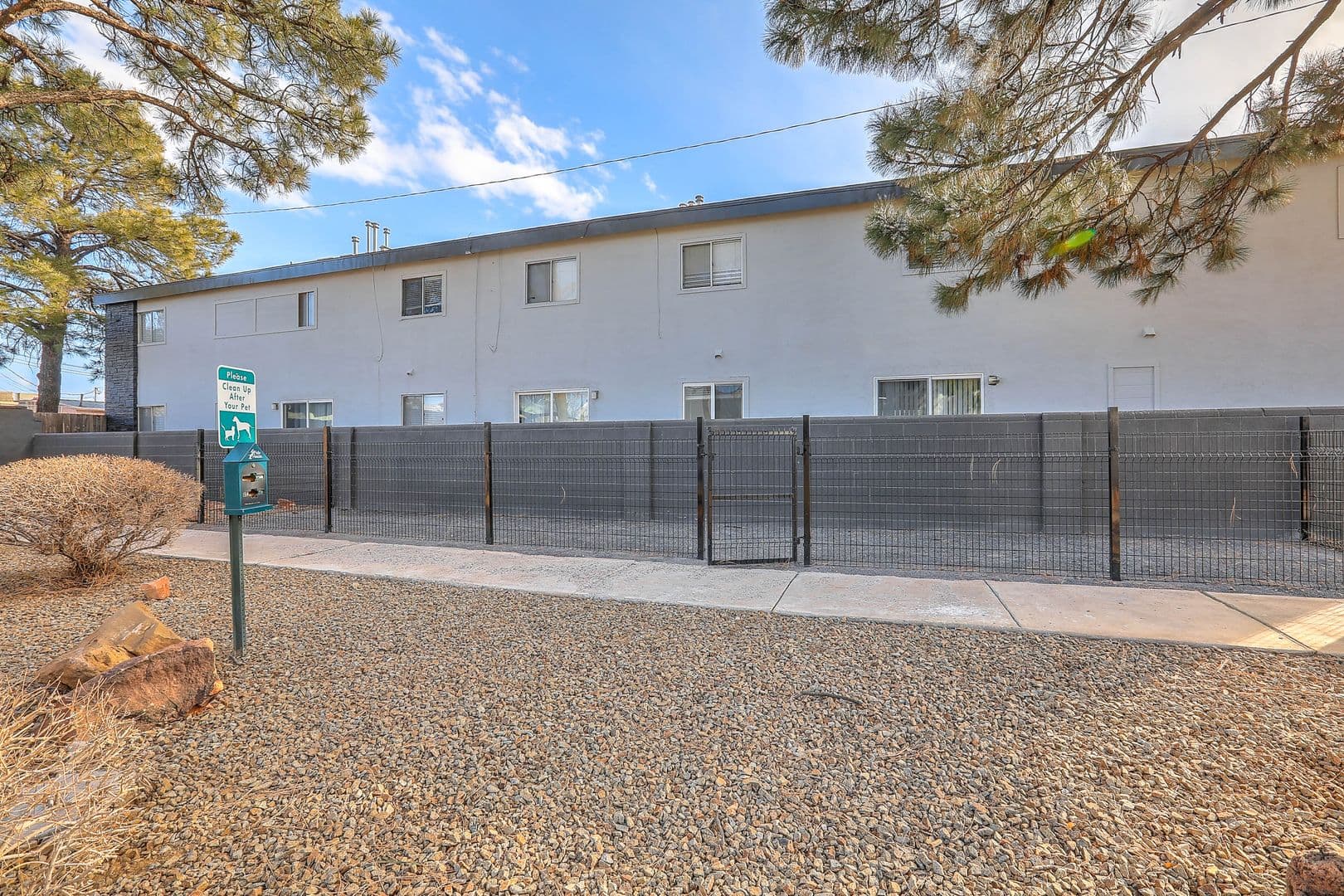 Albuquerque Apartment: 1020 Valencia Drive SE