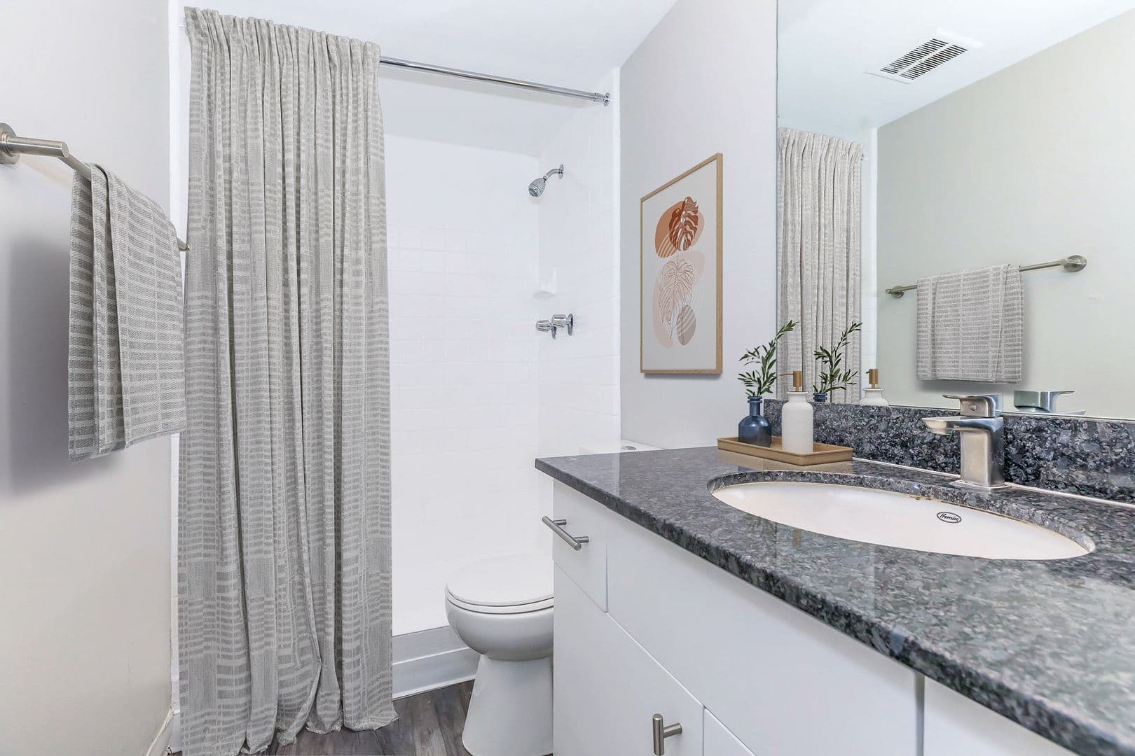 Phoenix Apartment: 4127 E Indian School Rd