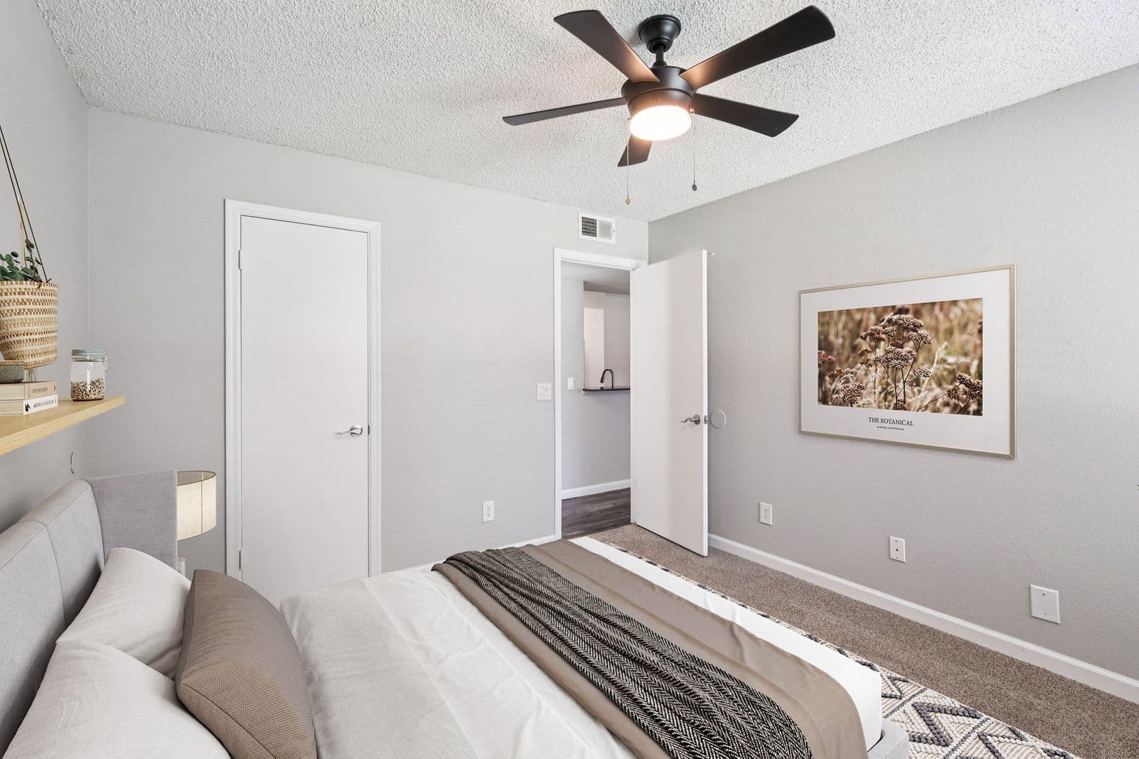 Phoenix Apartment: 4127 E Indian School Rd
