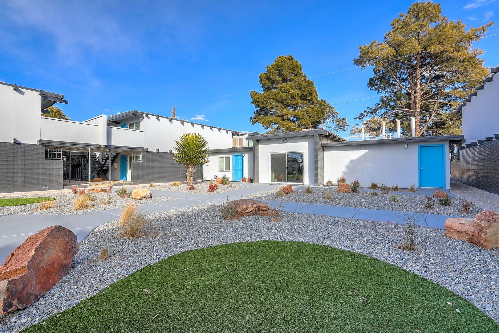 Albuquerque Apartment: 1020 Valencia Drive SE