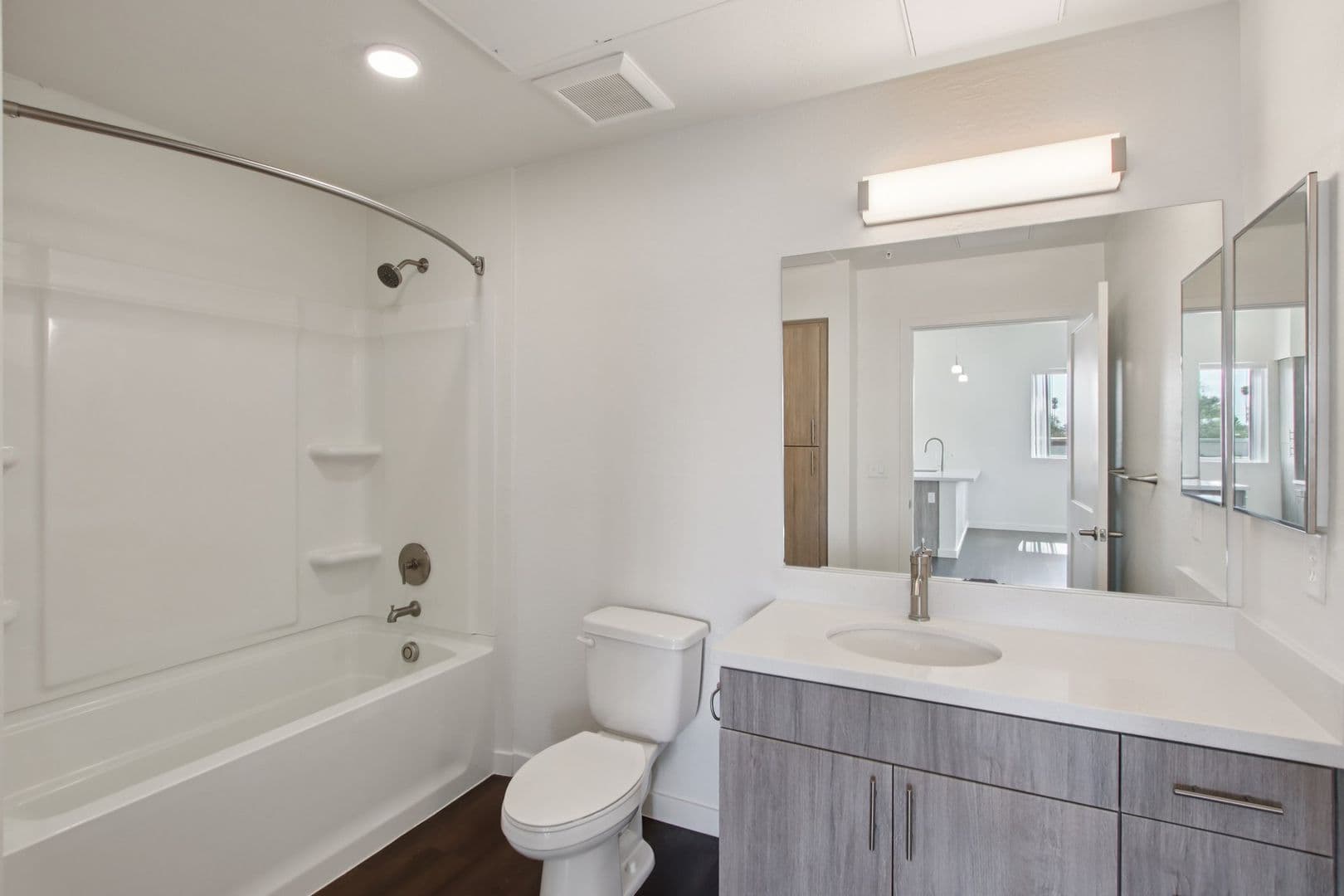 Chandler Apartment: 222 W Boston Street