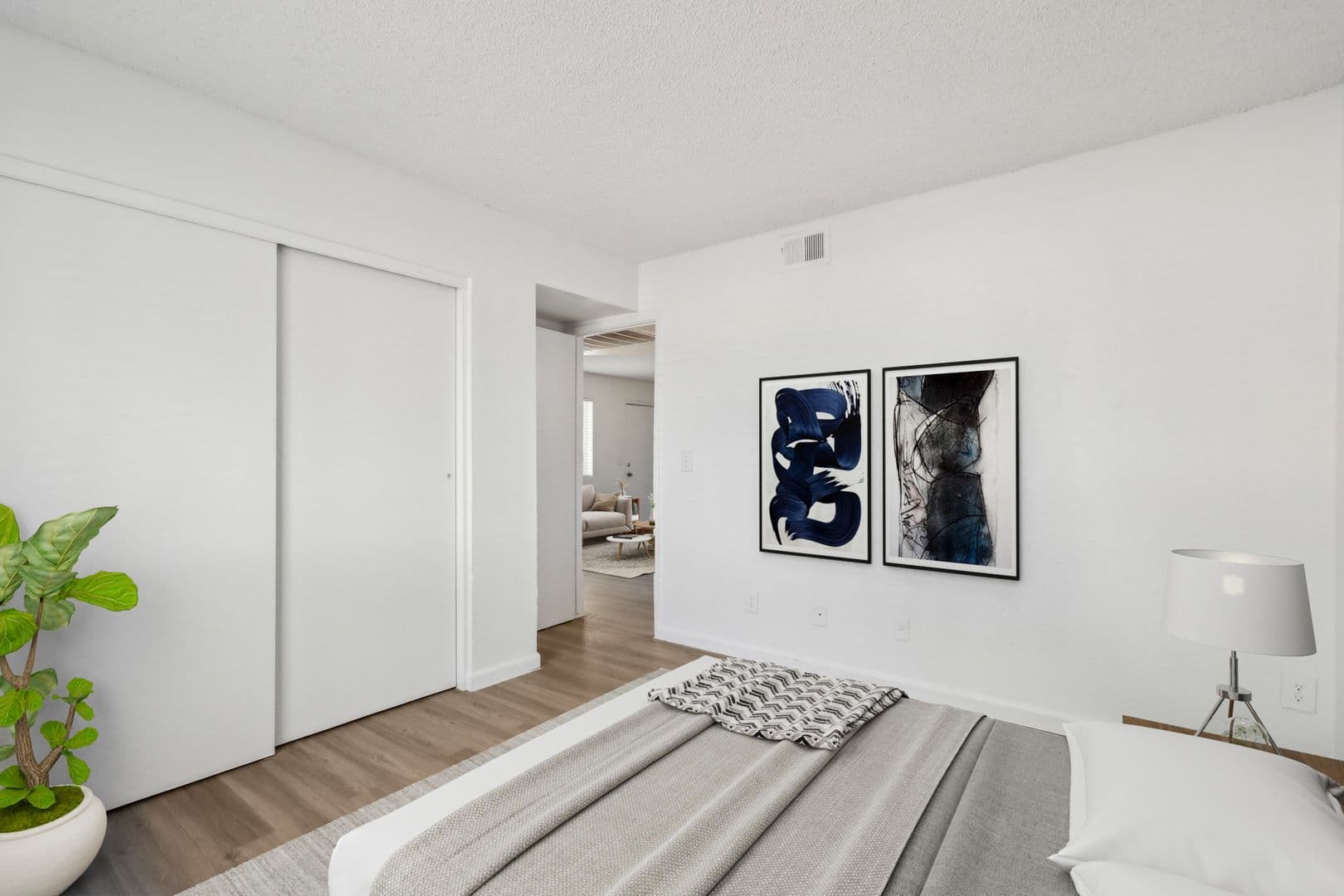 Phoenix Apartment: 15425 N 25th Street
