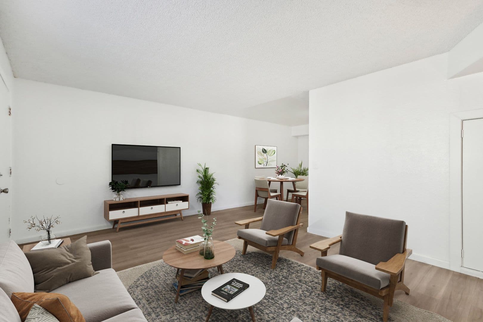 Phoenix Apartment: 15425 N 25th Street