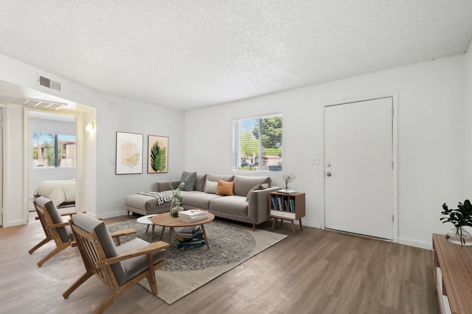 Phoenix Apartment: 15425 N 25th Street