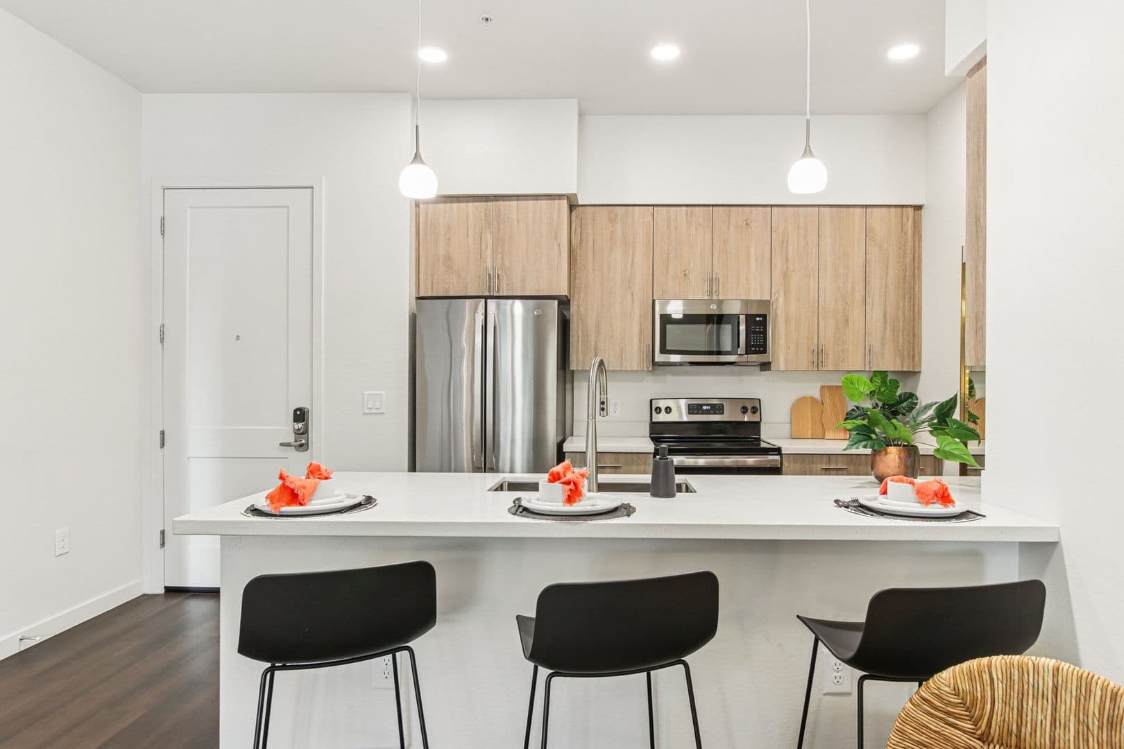Chandler Apartment: 222 W Boston Street