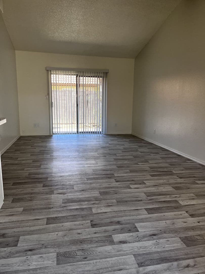 Phoenix Townhome: 4540 E Belleview St