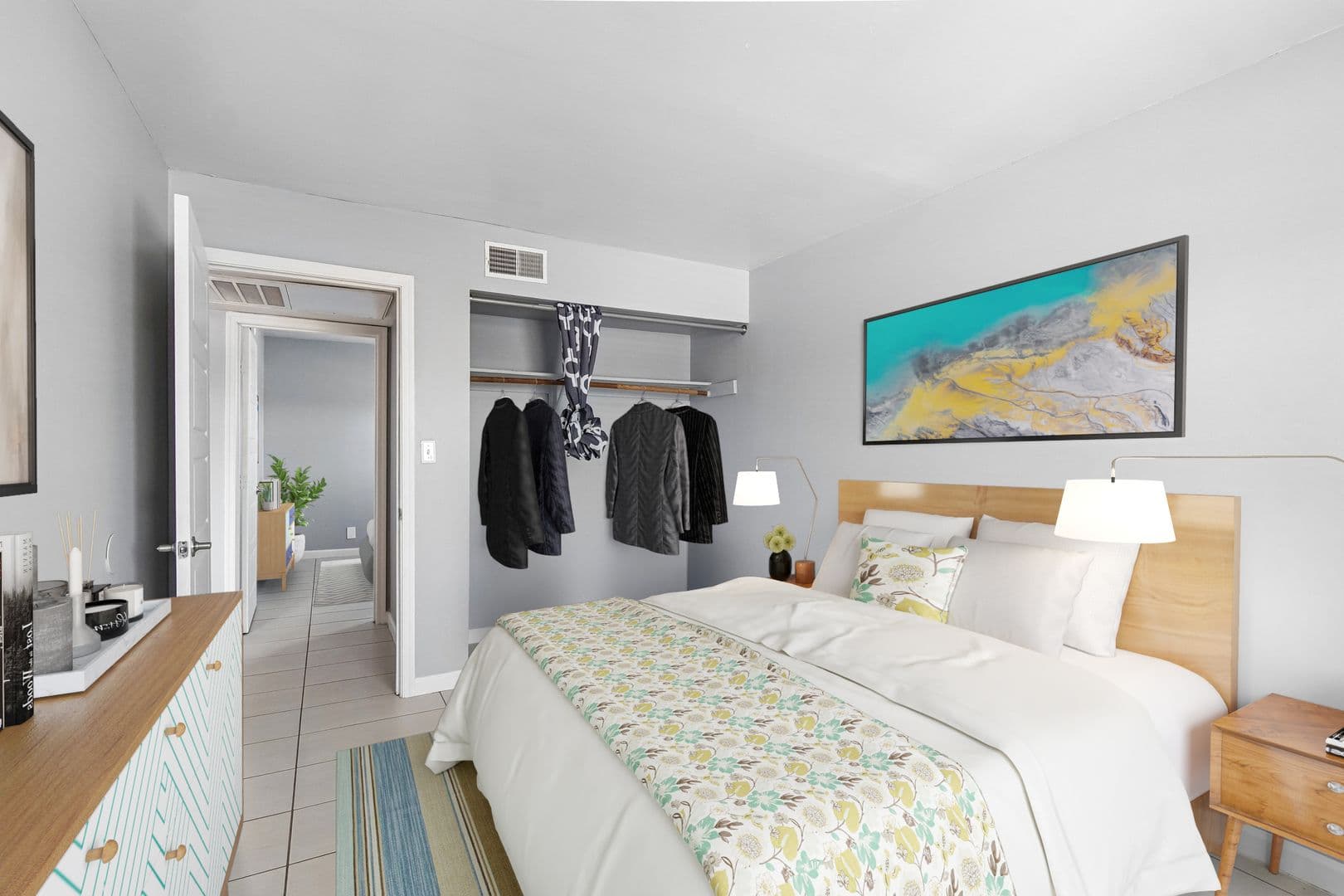 Phoenix Apartment: 1220 N 44th St.