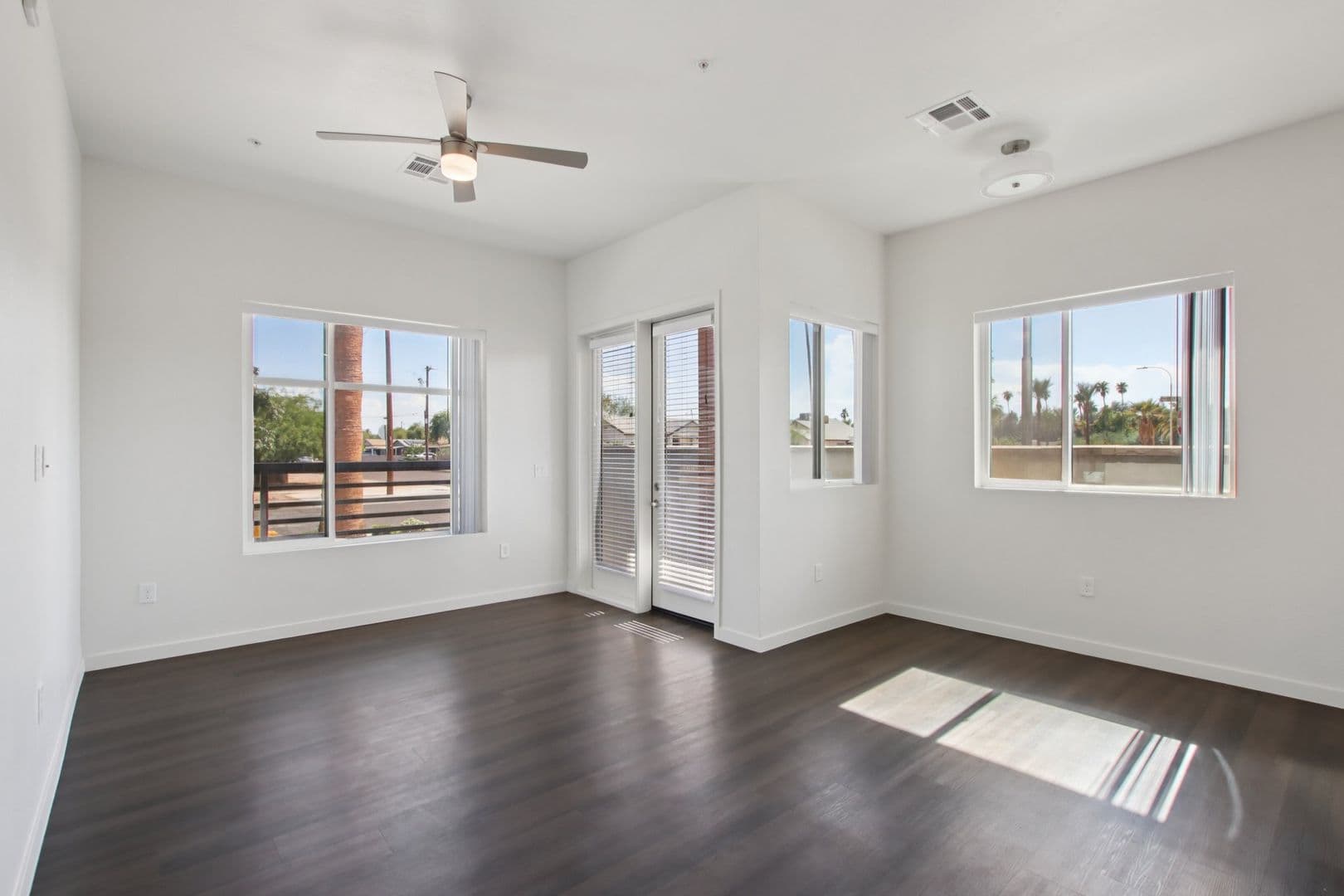 Chandler Apartment: 222 W Boston Street