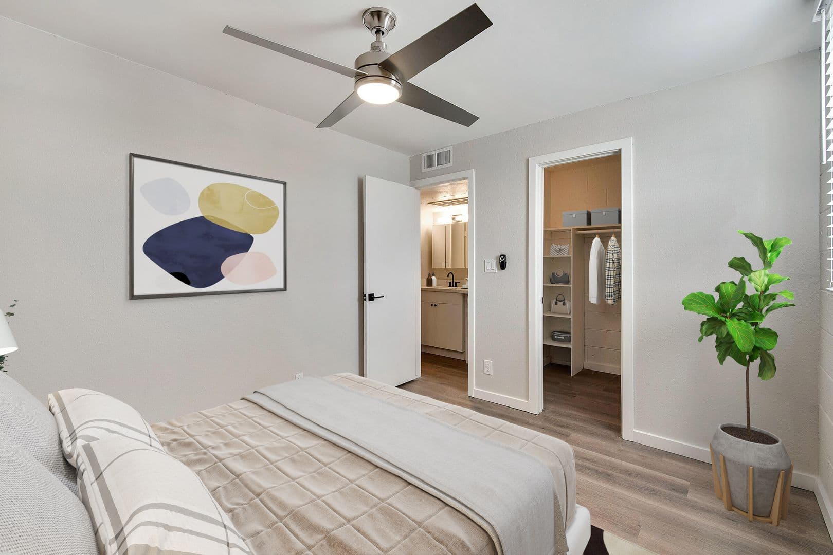 Phoenix Apartment: 6060 N 7th St
