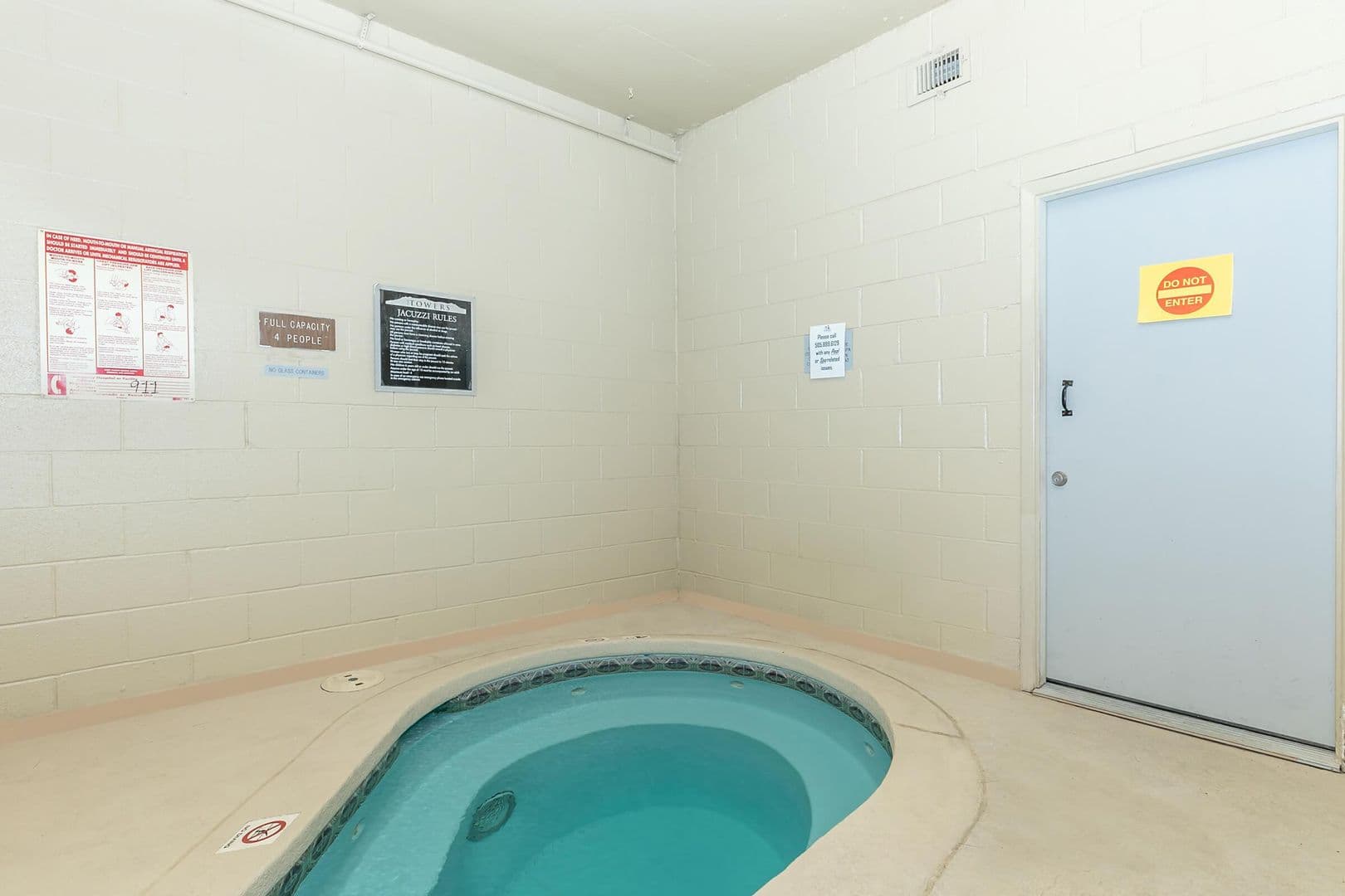 Albuquerque Apartment: 5404 Montgomery Blvd NE