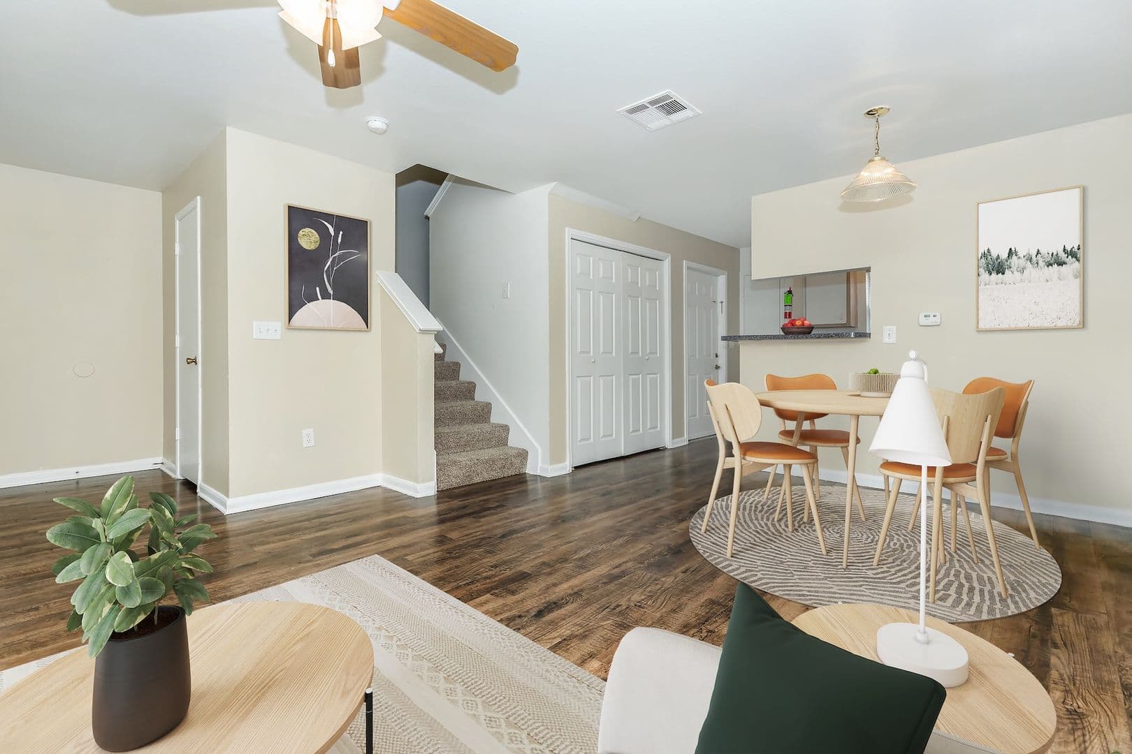 Houston Apartment: 9888 United Drive