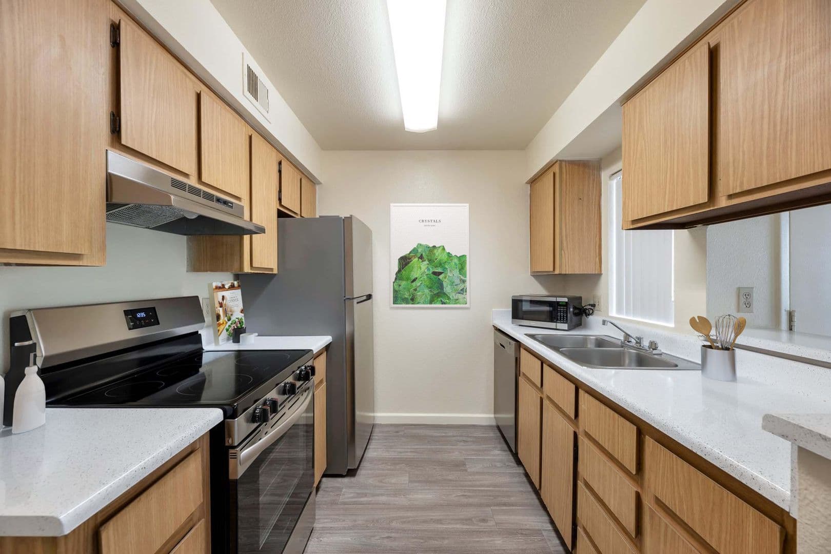 Phoenix Apartment: 2001 W Union Hills Dr.