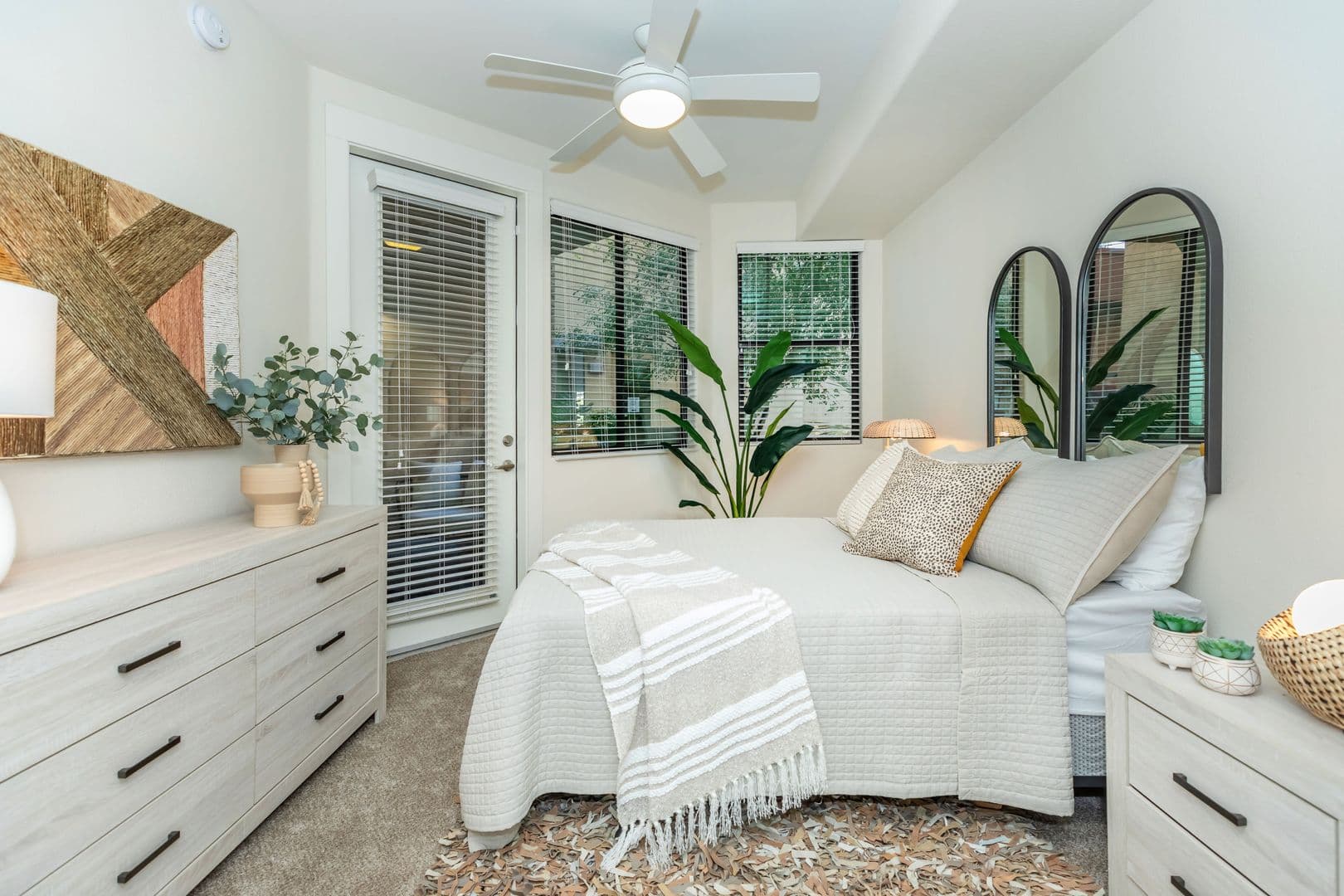 Scottsdale Apartment: 6640 E McDowell Rd