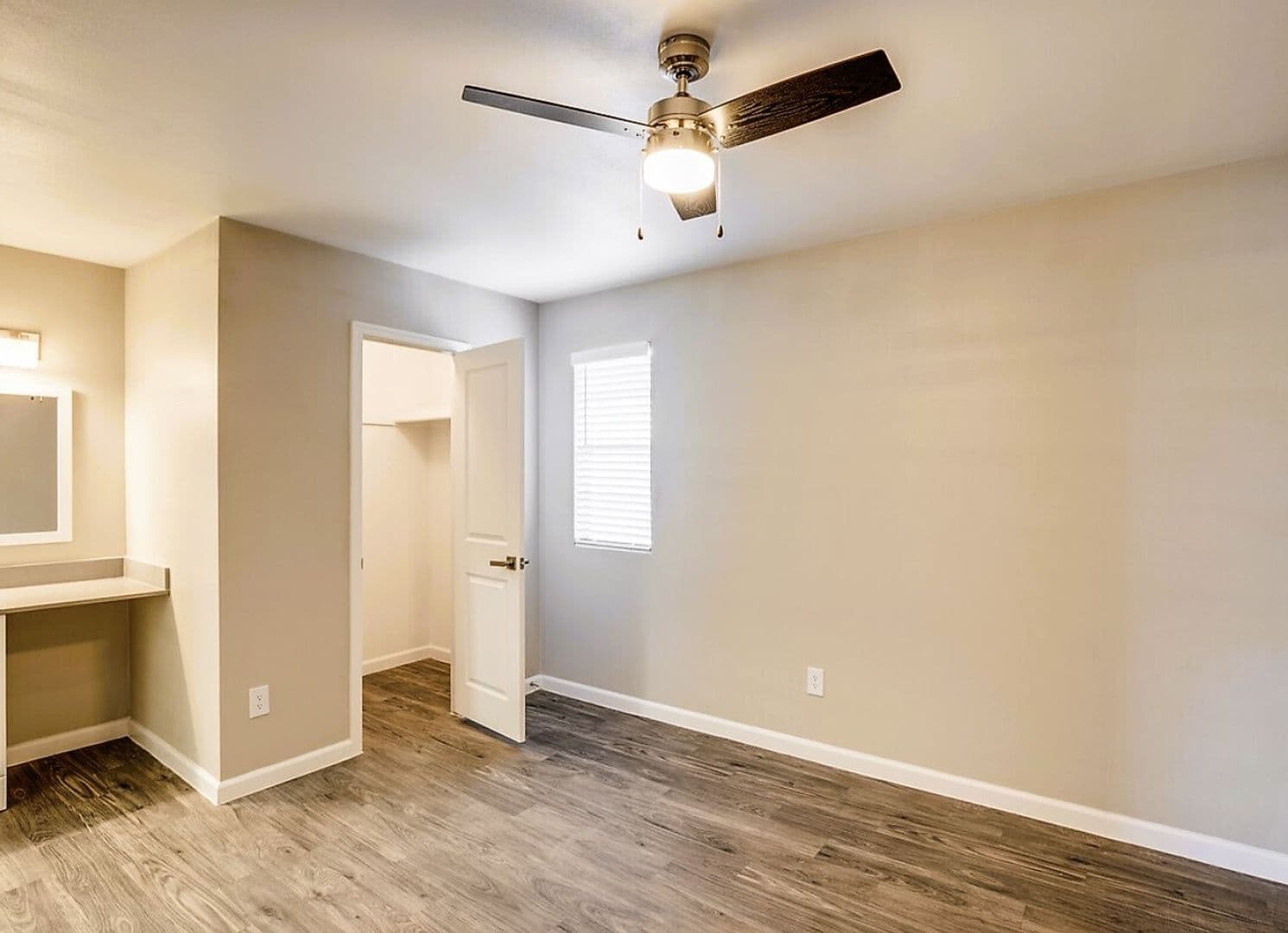 Phoenix Apartment: 4422 N 36th St.