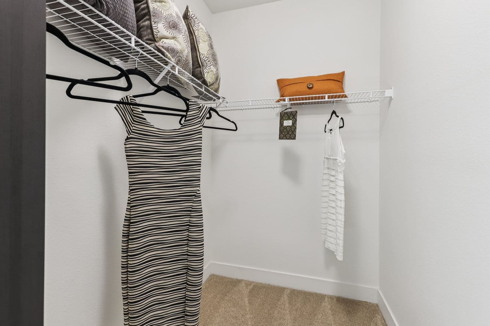 Las Vegas Apartment: 7017 S Buffalo Dr.