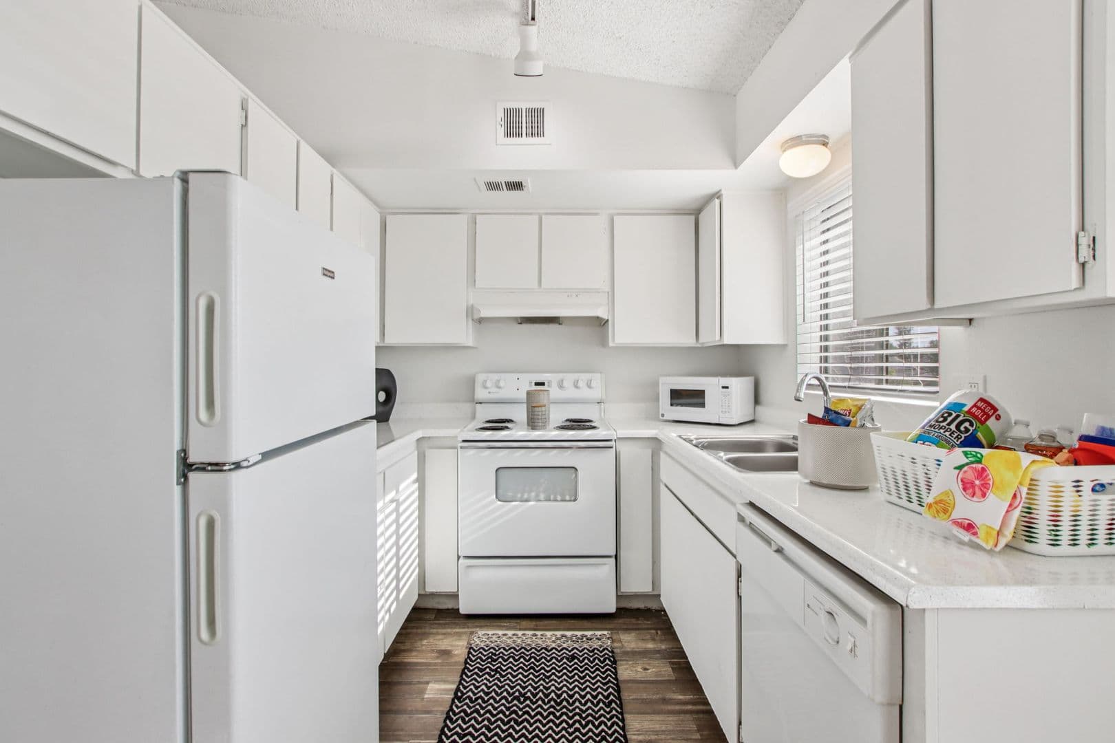 Phoenix Apartment: 6333 N. 12th Street
