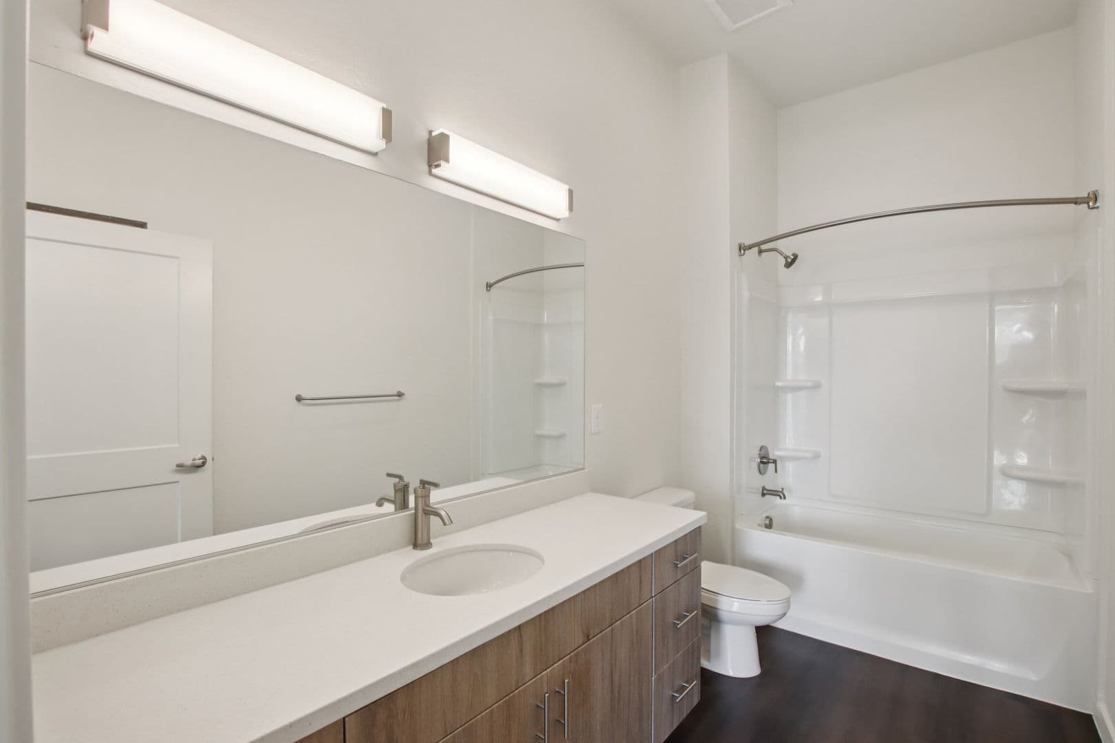 Chandler Apartment: 222 W Boston Street