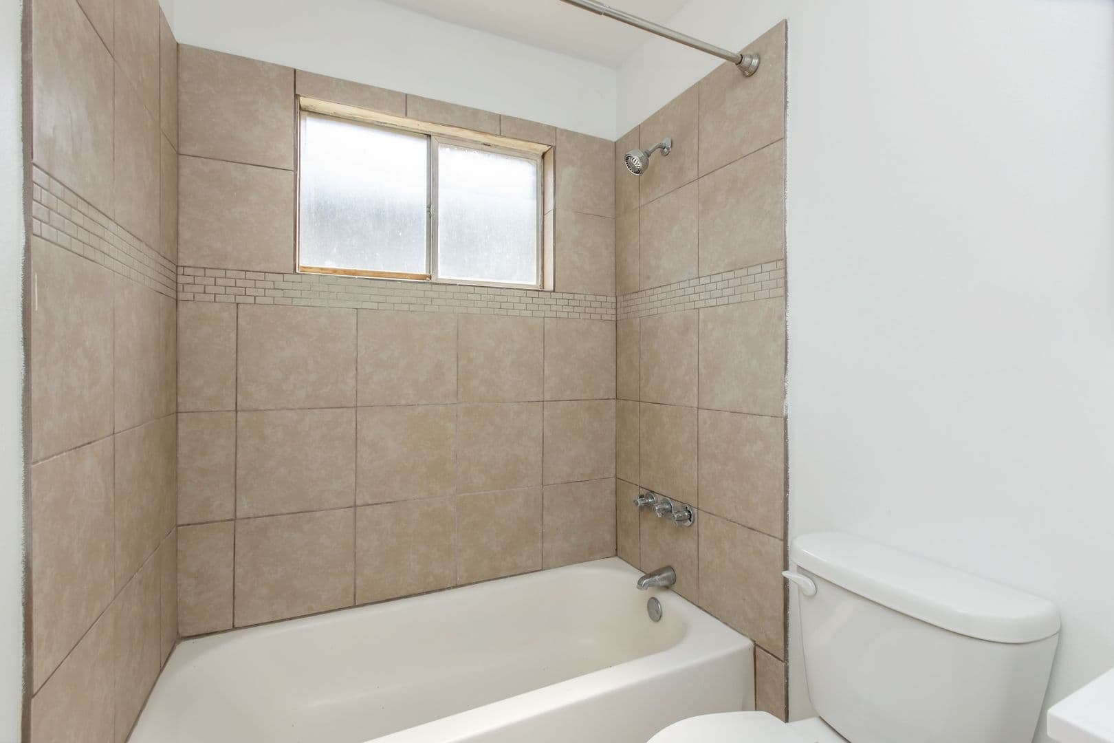 Memphis Apartment: 2059 North Cabana Circle