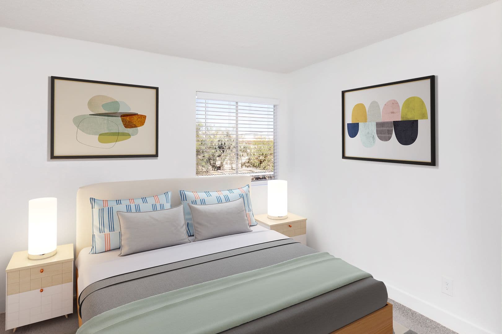 Phoenix Apartment: 40 E Sunland Ave