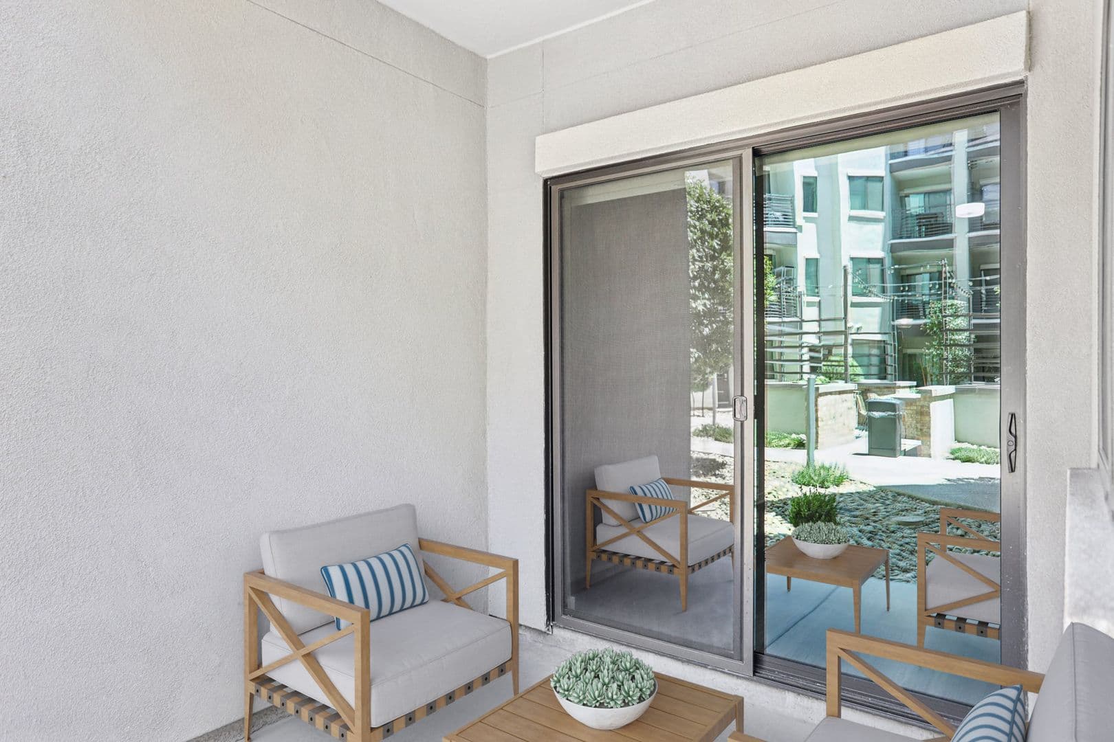 Phoenix Apartment: 777 E Stella Ln.