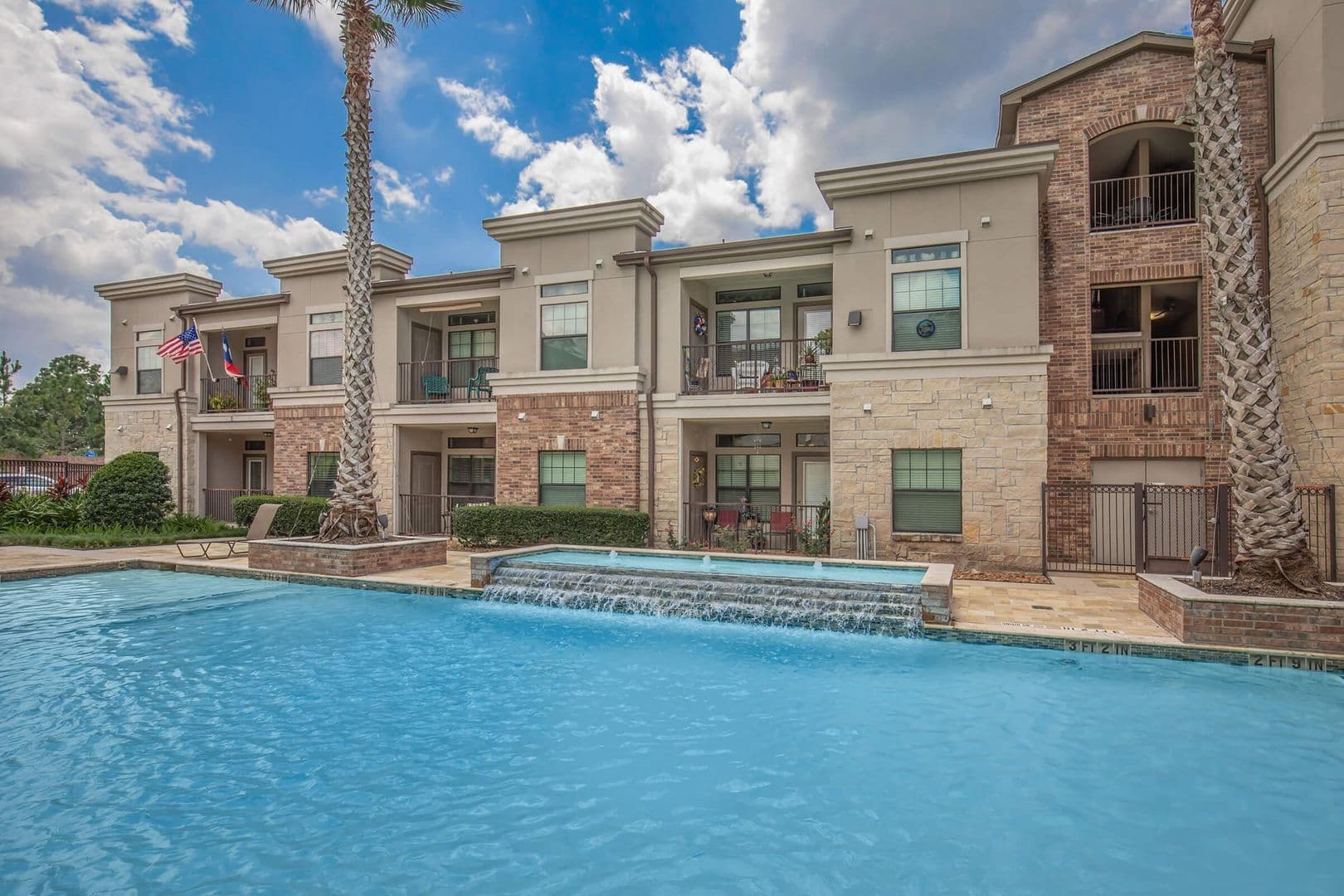 Shenandoah Apartment: 1018 Wellman Road