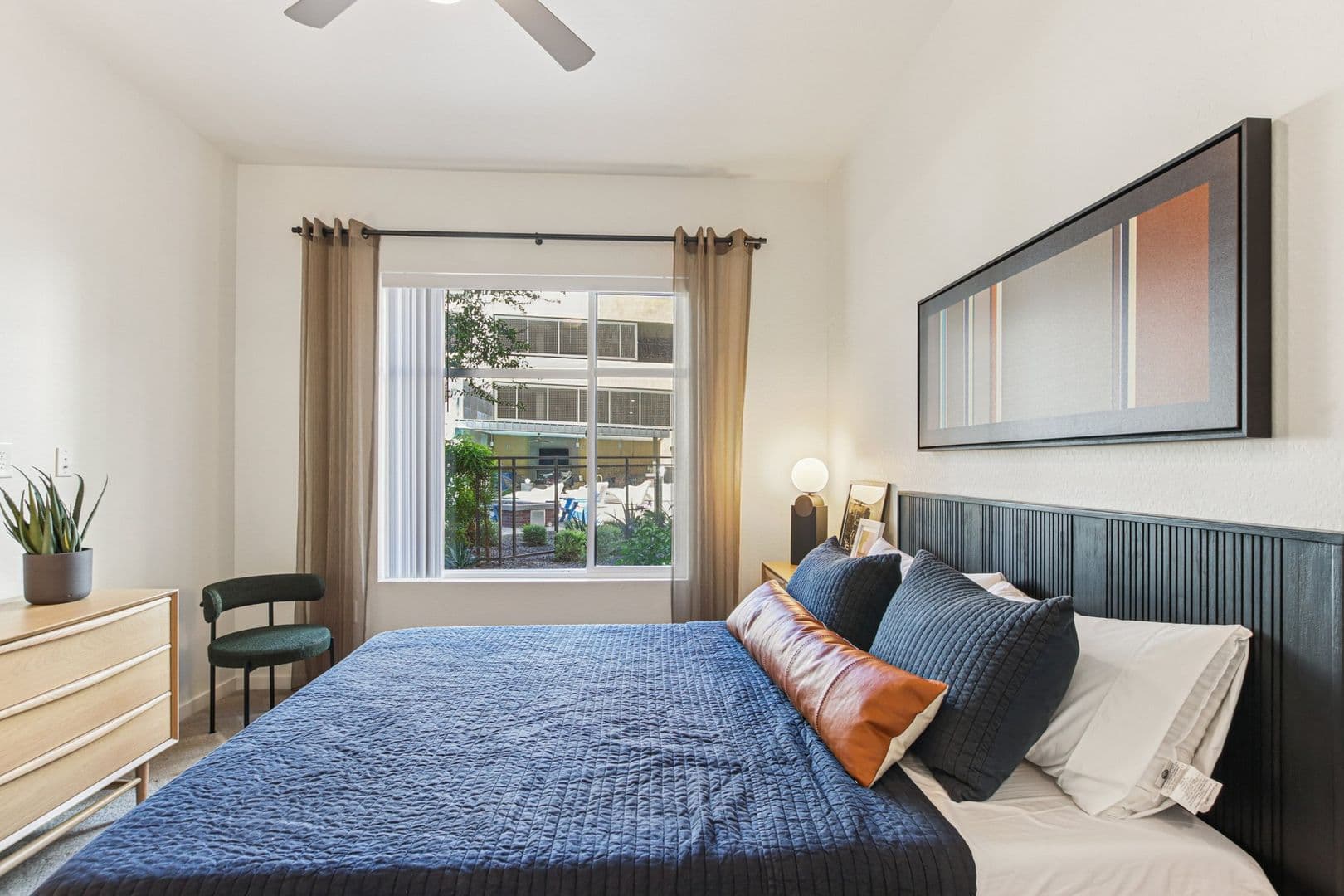 Chandler Apartment: 222 W Boston Street