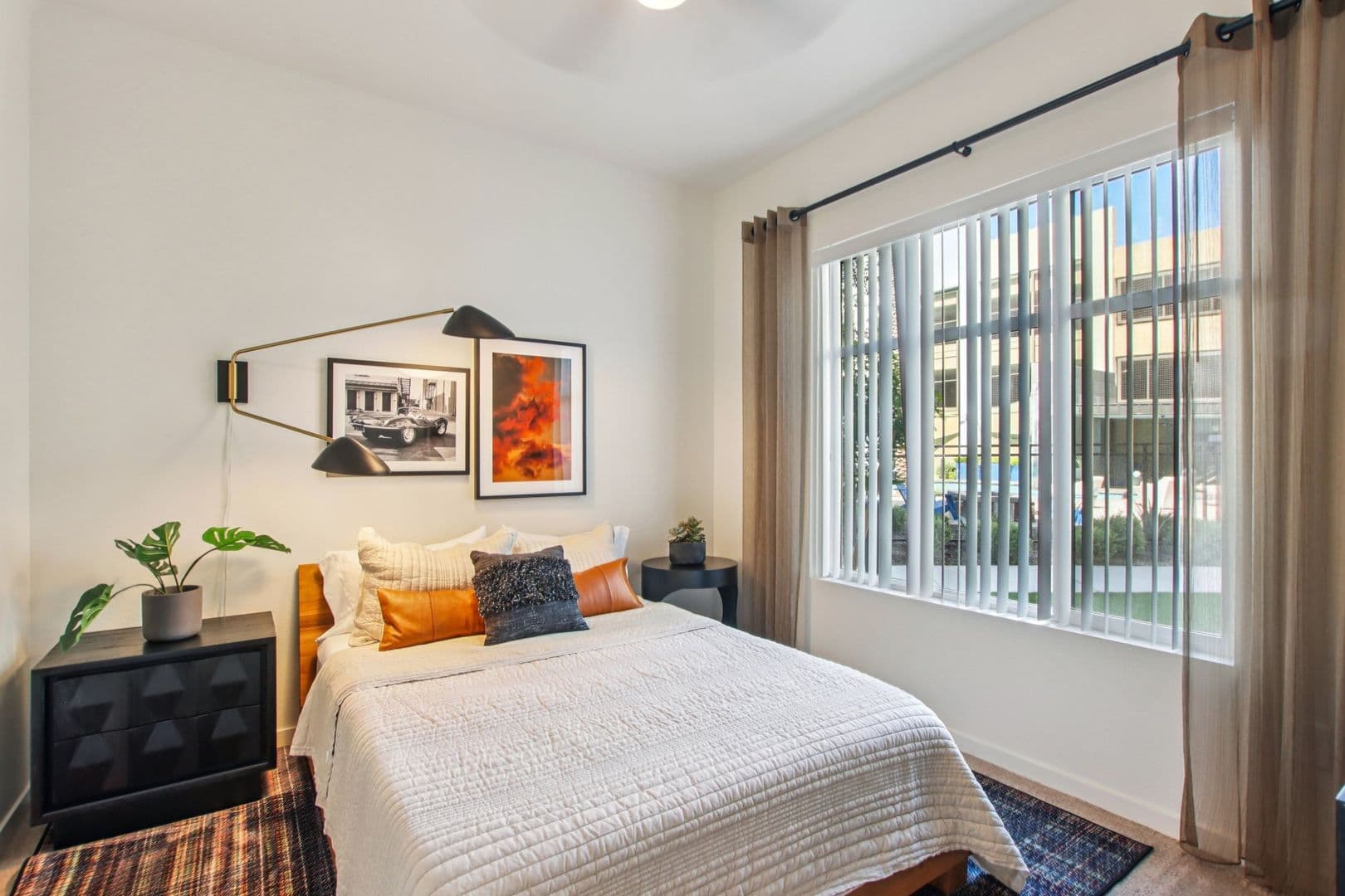 Chandler Apartment: 222 W Boston Street